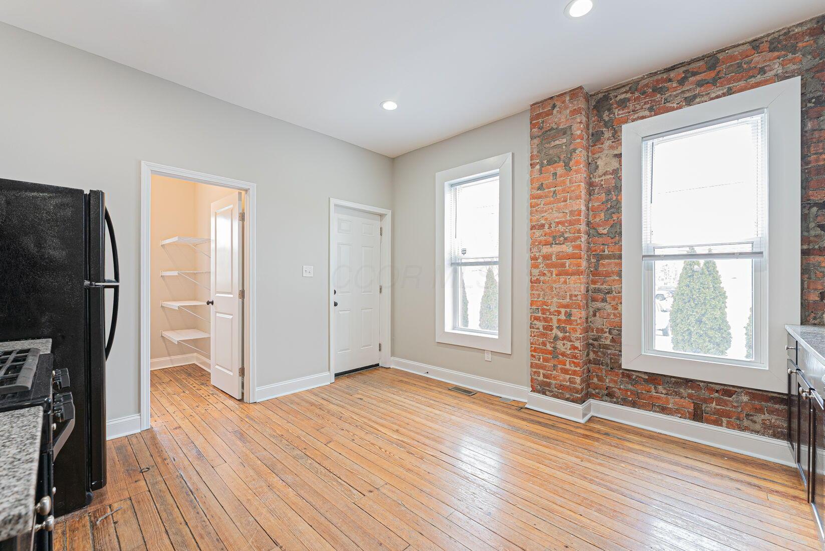 429 Wilson Avenue Property Photo 11