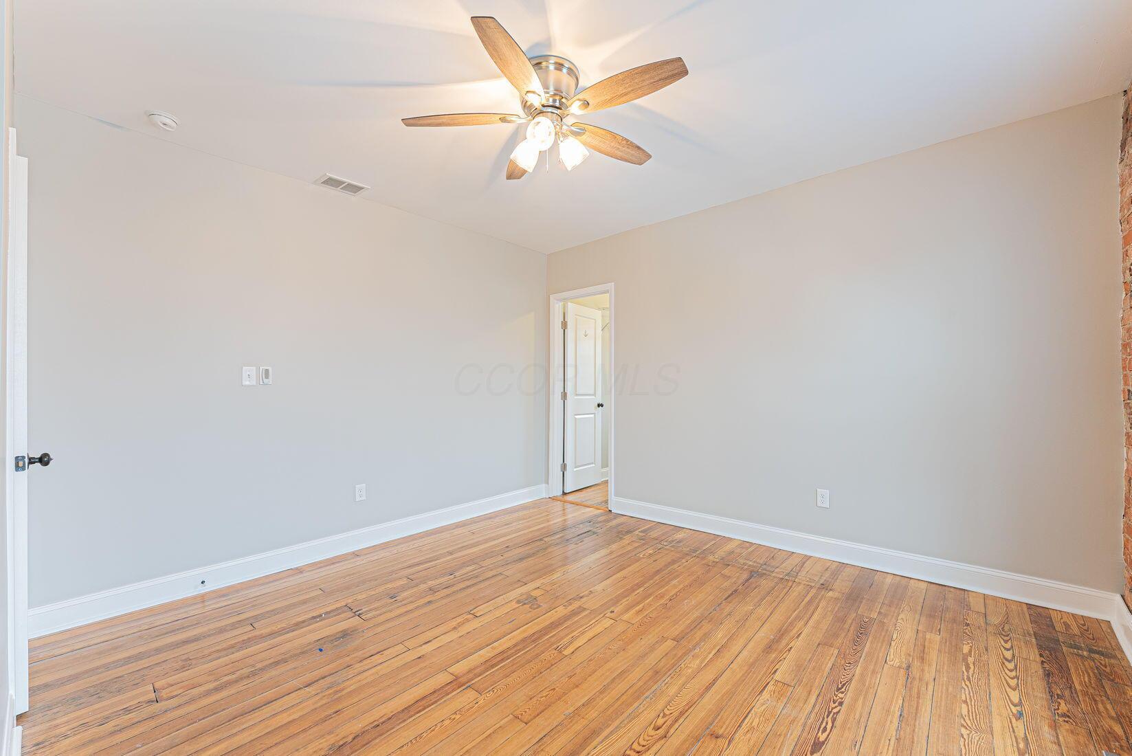 429 Wilson Avenue Property Photo 25