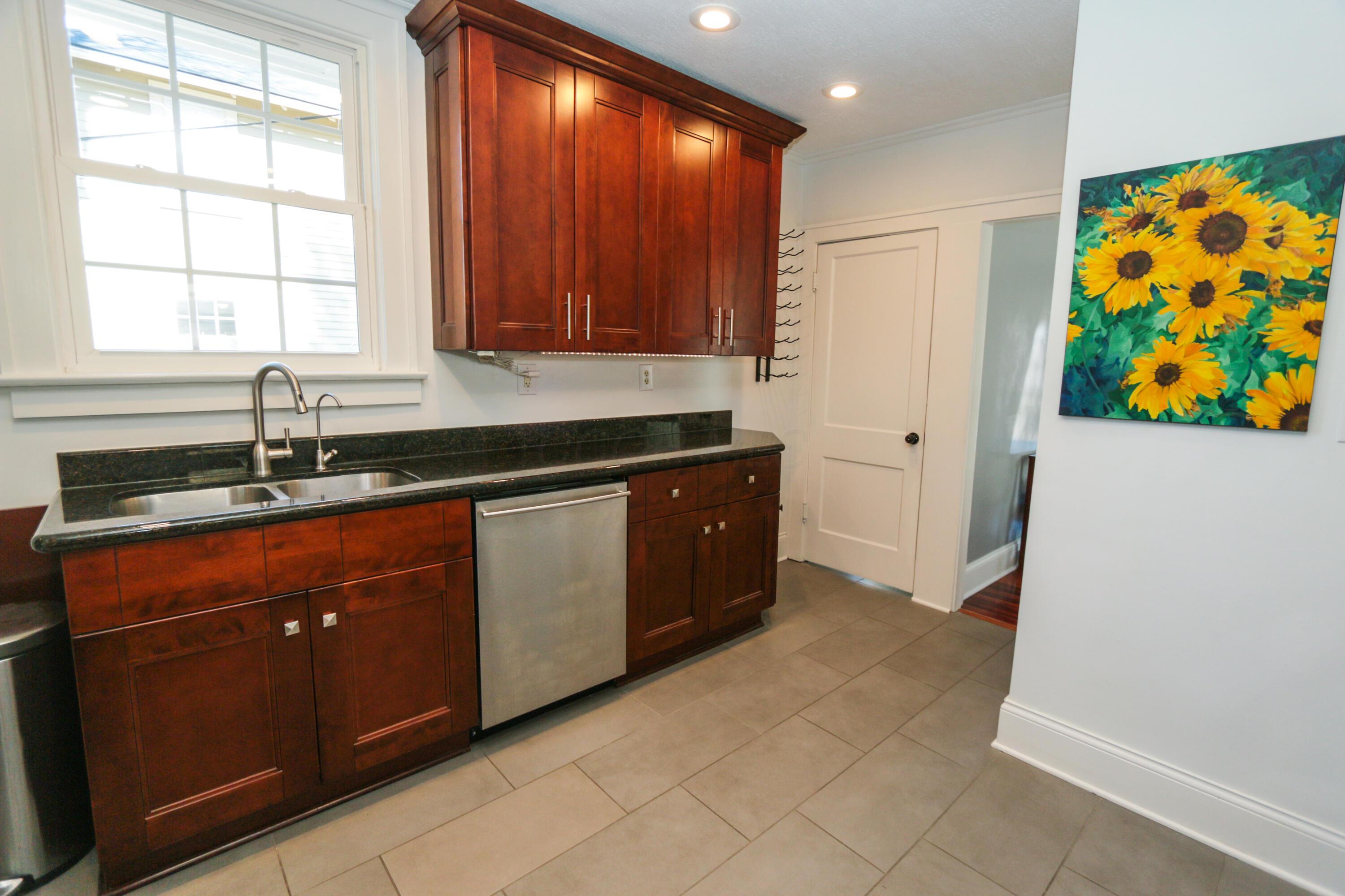 2947 Indianola Avenue Property Photo 14