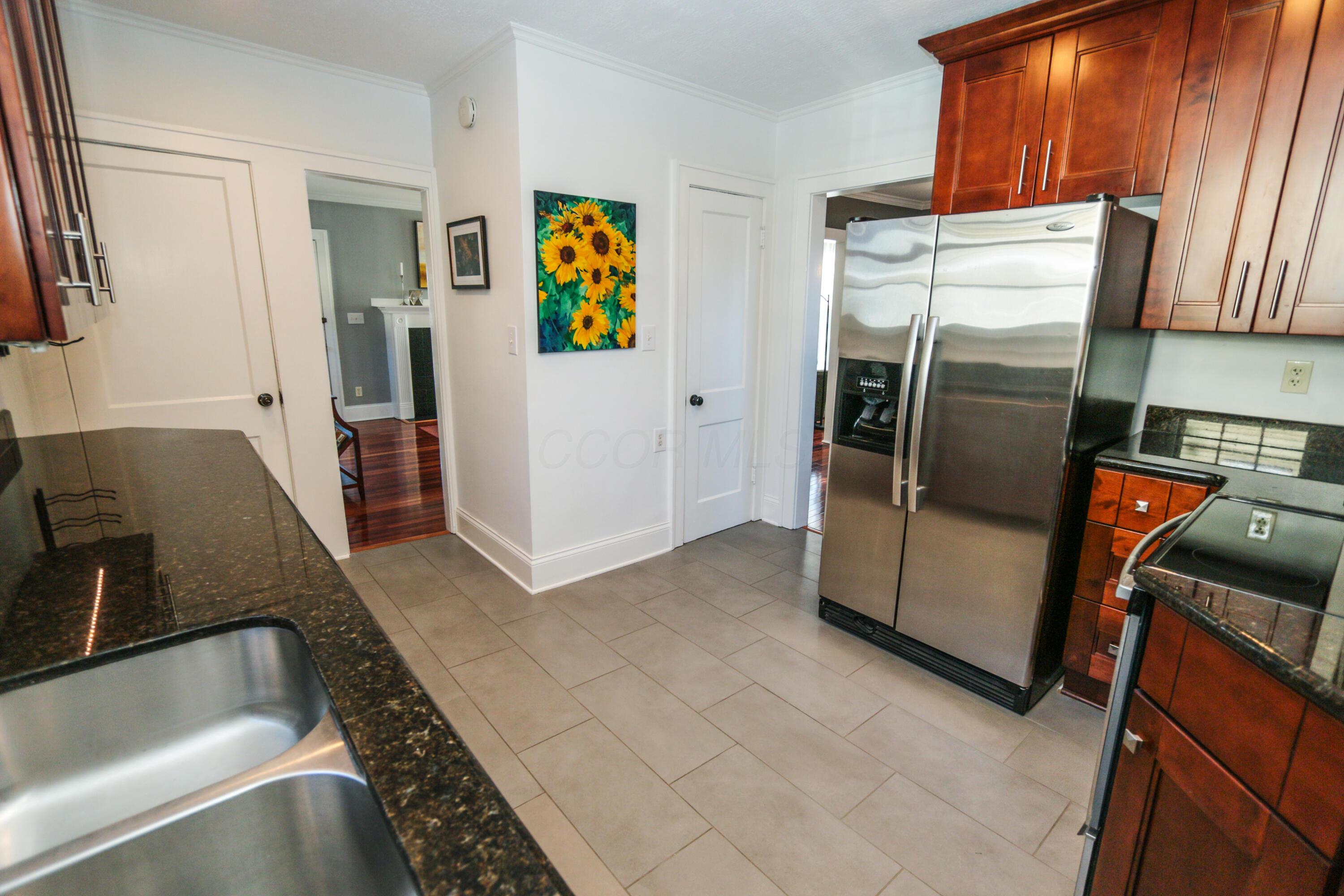2947 Indianola Avenue Property Photo 15