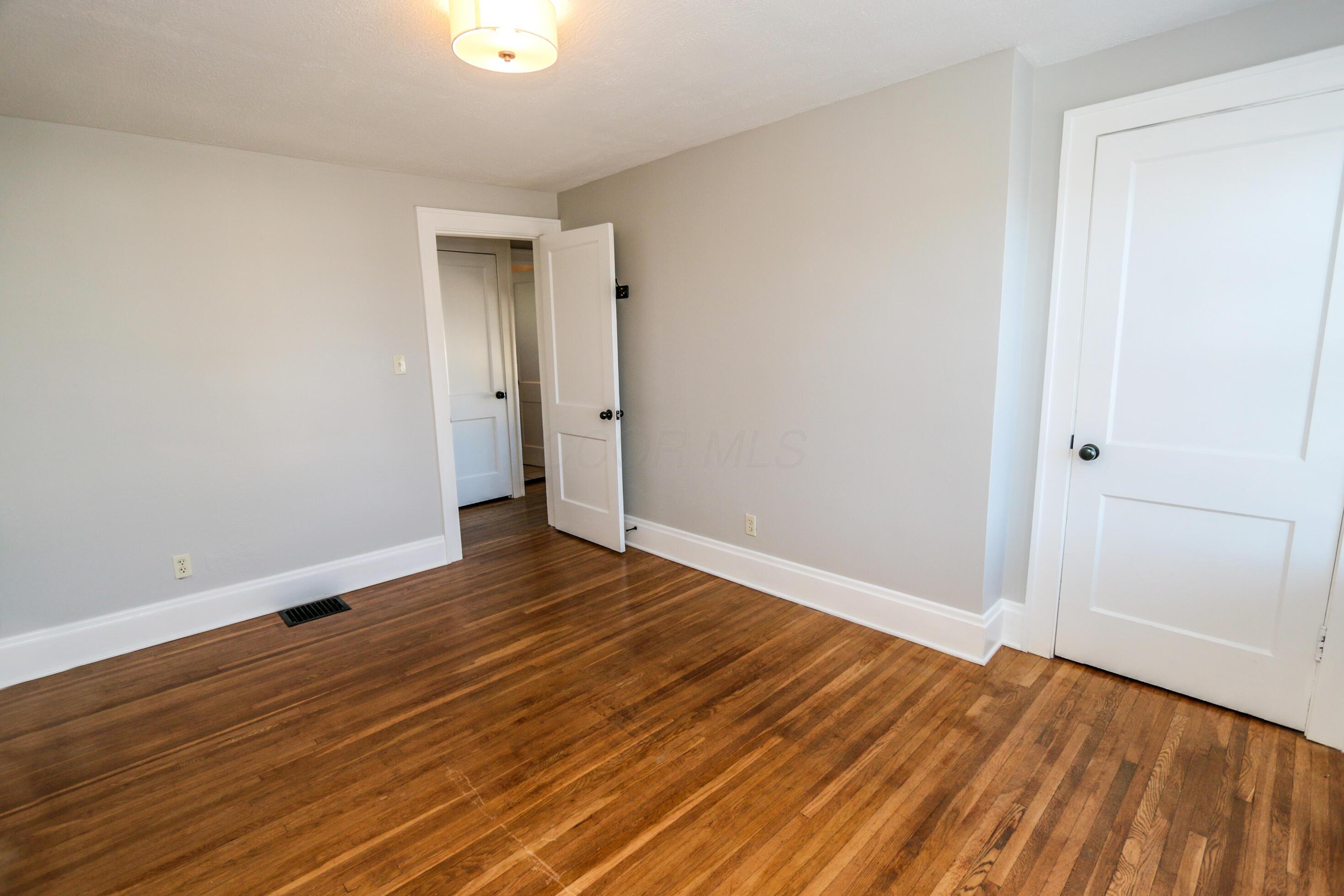 2947 Indianola Avenue Property Photo 35
