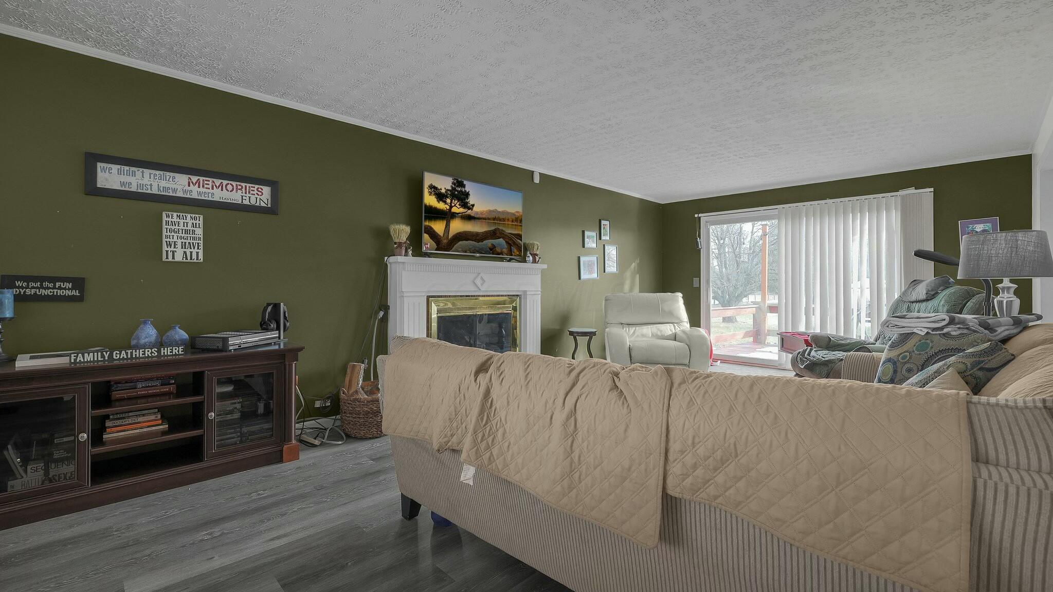 6854 Young Road Property Photo 6