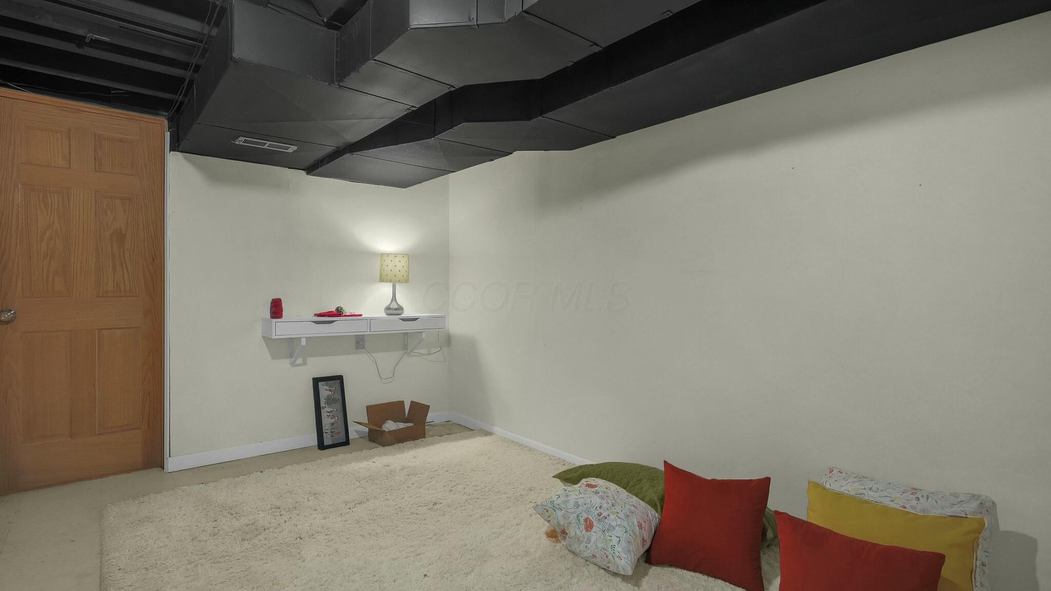 6854 Young Road Property Photo 28