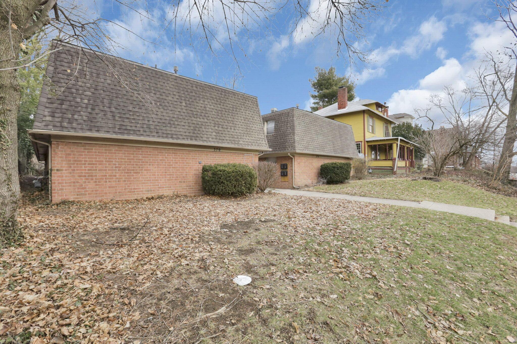 370-376 E Northwood Avenue Property Photo 3