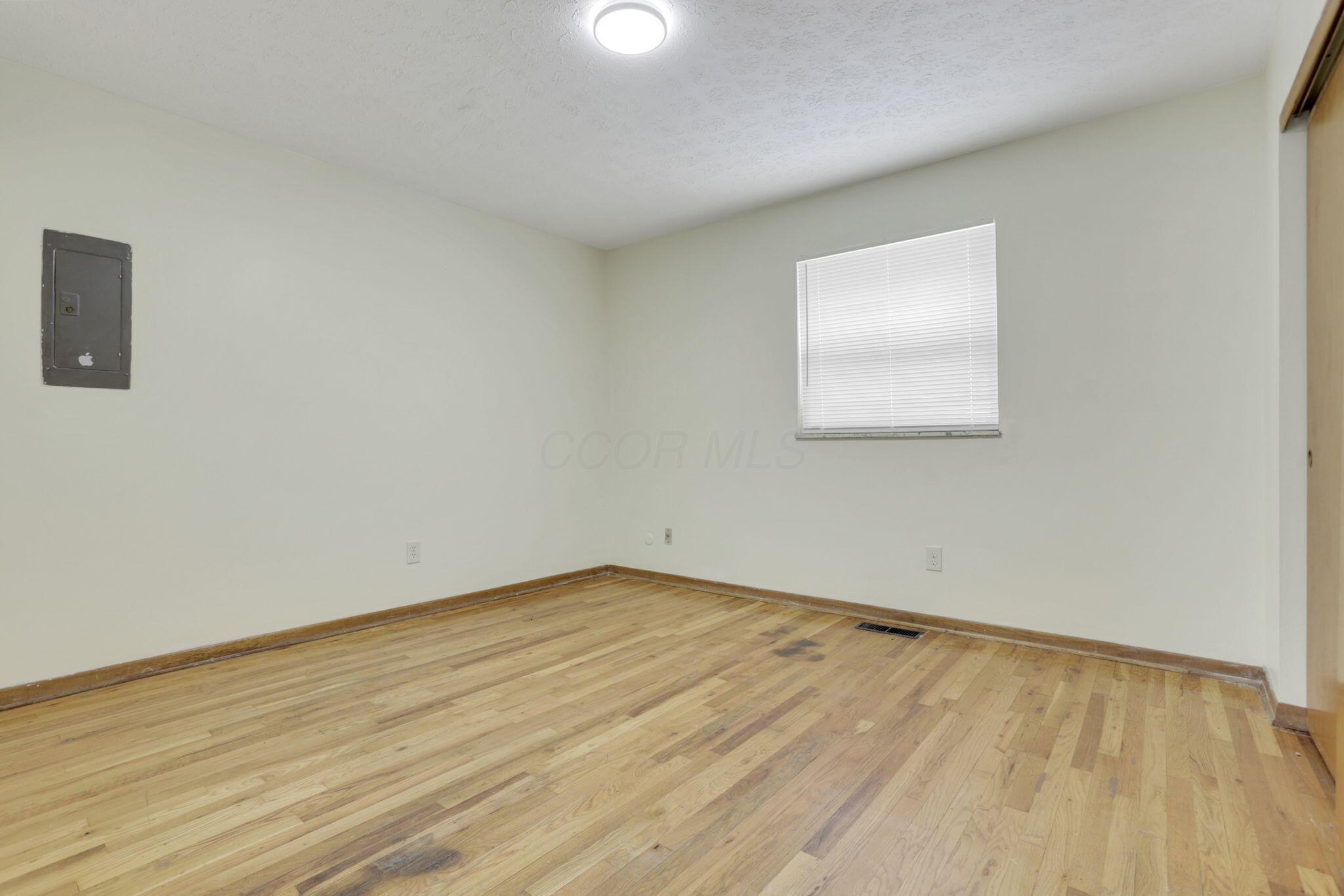370-376 E Northwood Avenue Property Photo 18