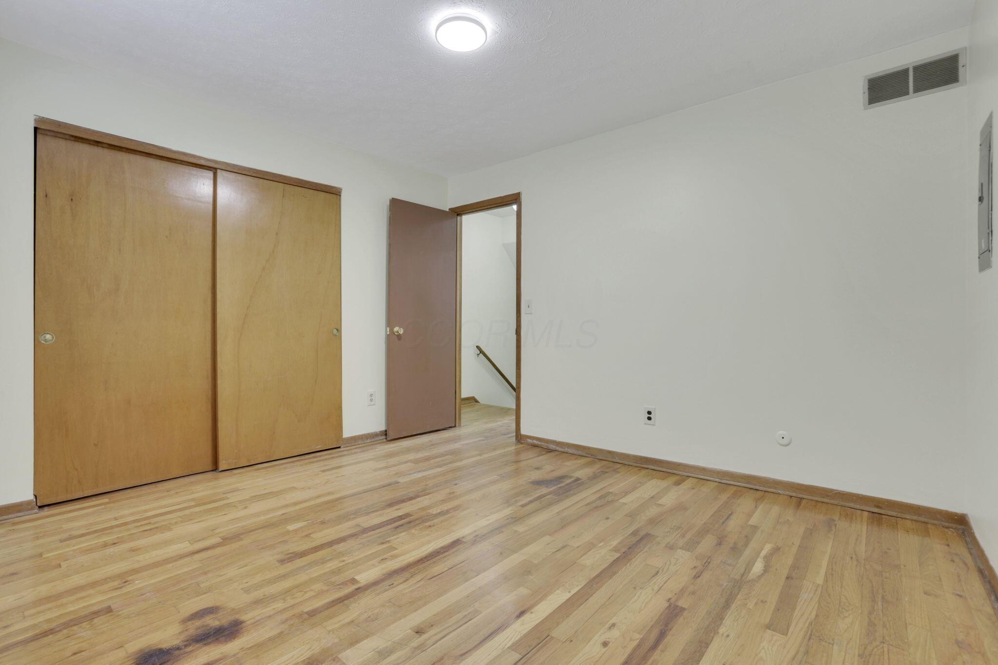 370-376 E Northwood Avenue Property Photo 19