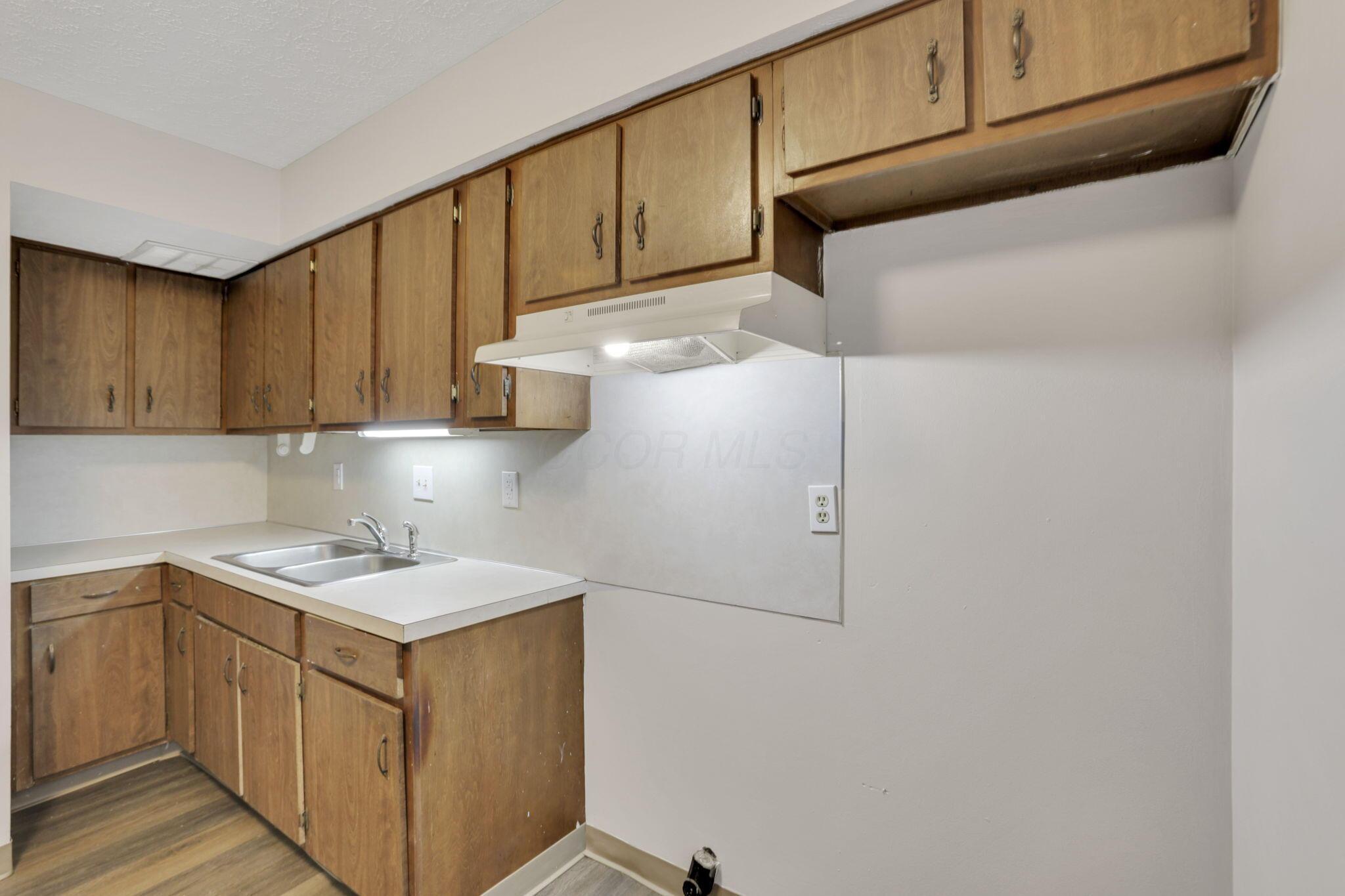 370-376 E Northwood Avenue Property Photo 30