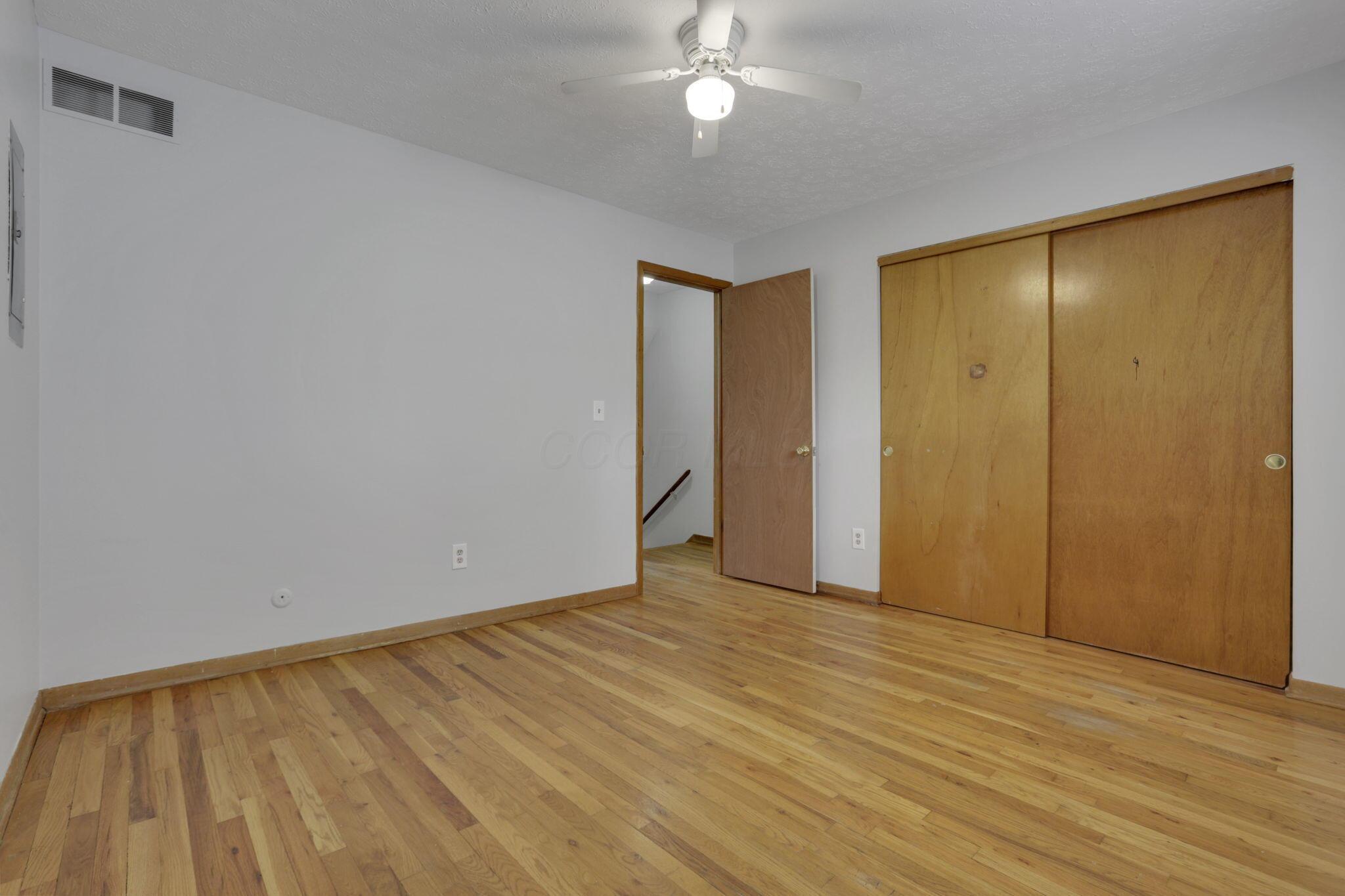 370-376 E Northwood Avenue Property Photo 36