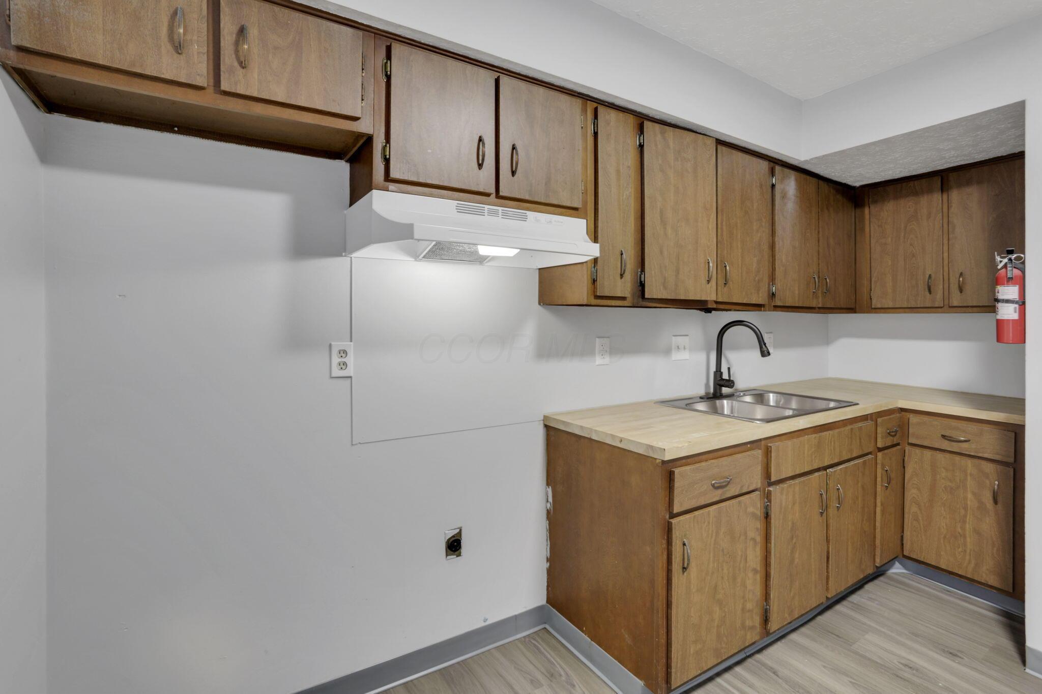 370-376 E Northwood Avenue Property Photo 61