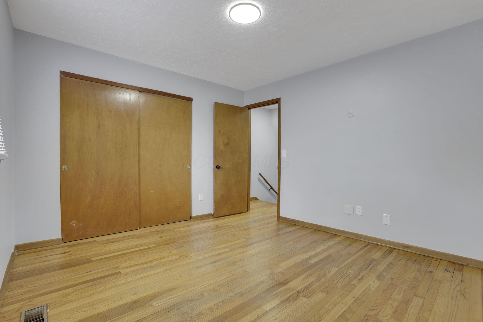 370-376 E Northwood Avenue Property Photo 66