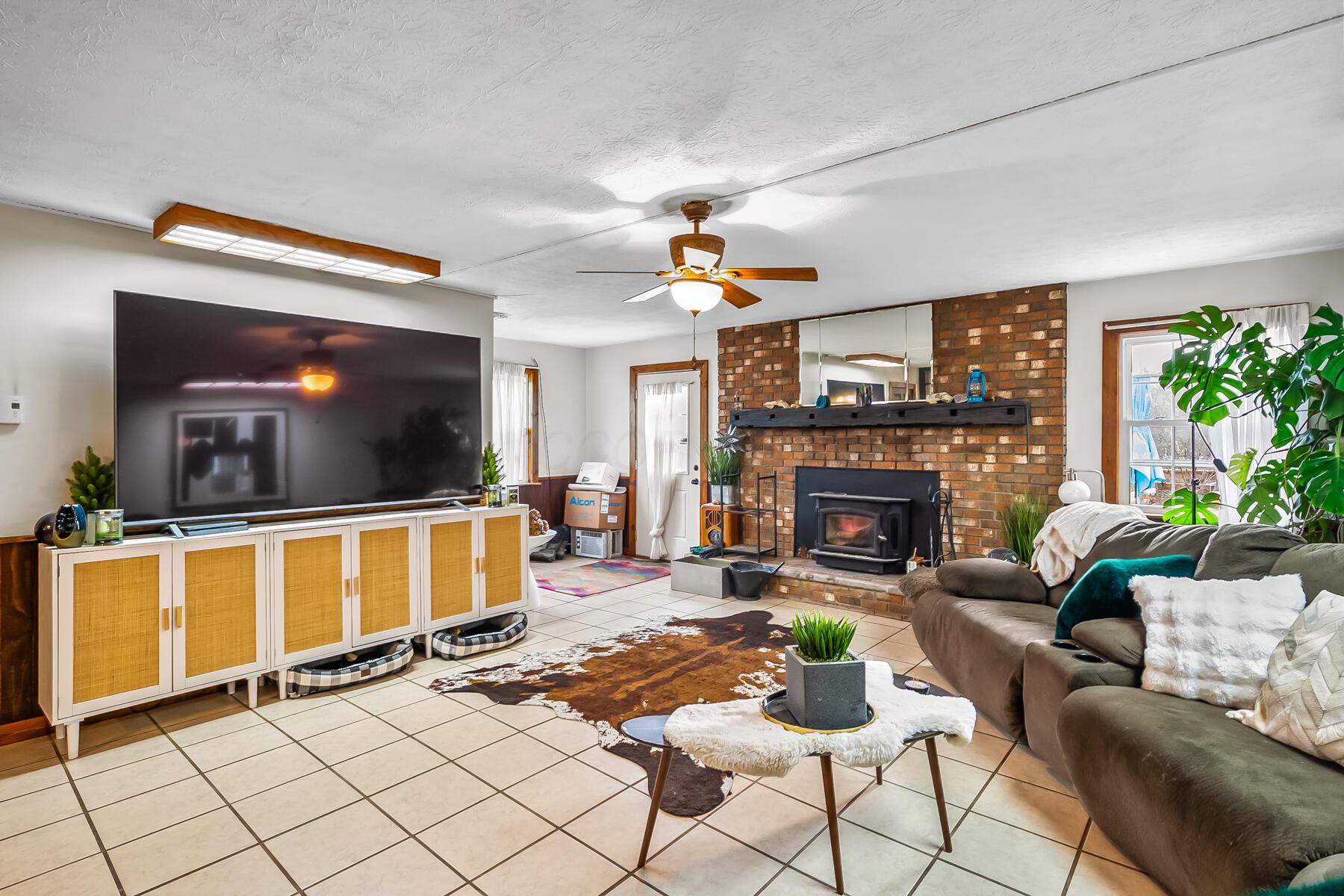 691 Prospect Mount Vernon Road E Property Photo 10
