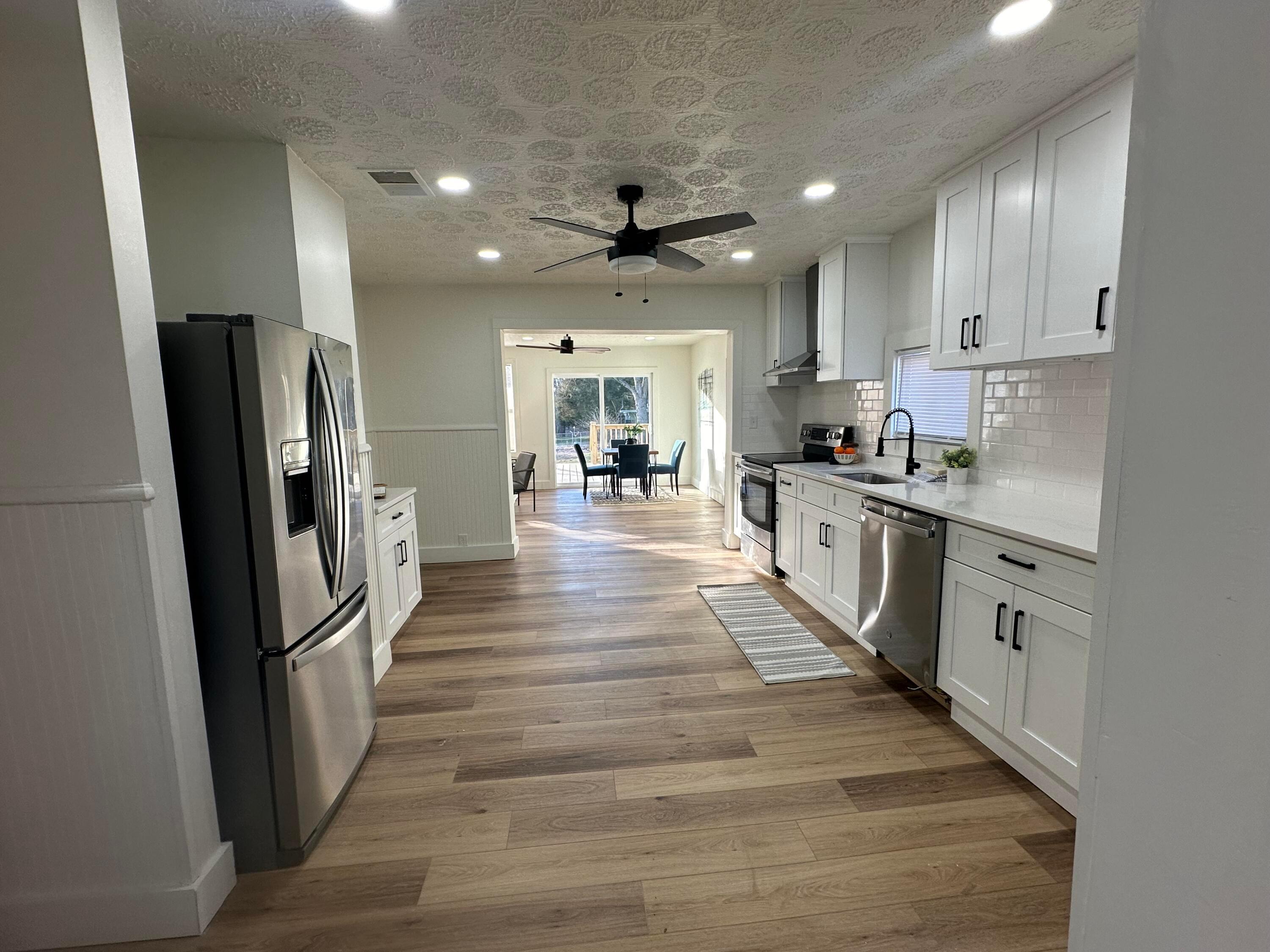 7757 High Street Property Photo 1