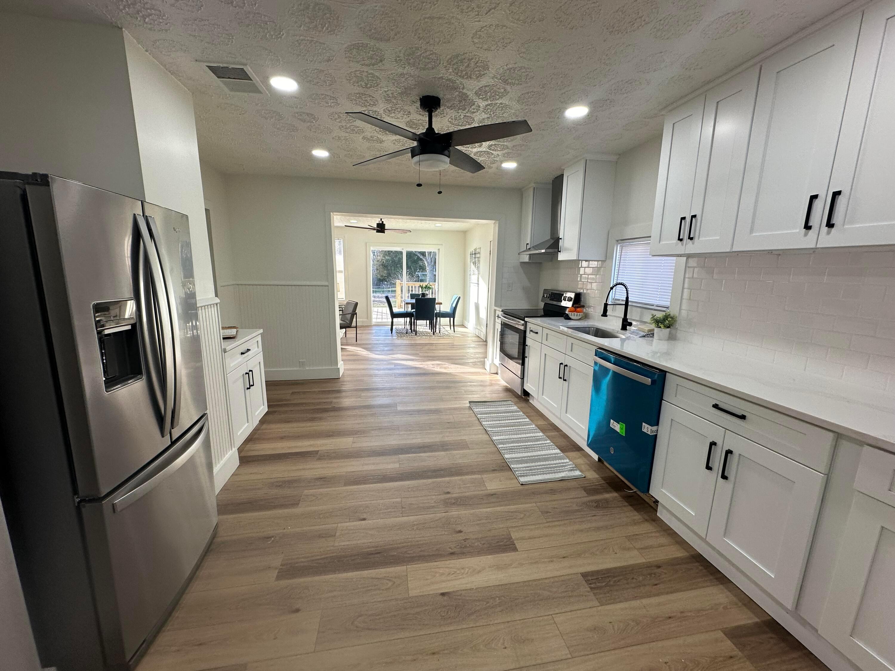7757 High Street Property Photo 12