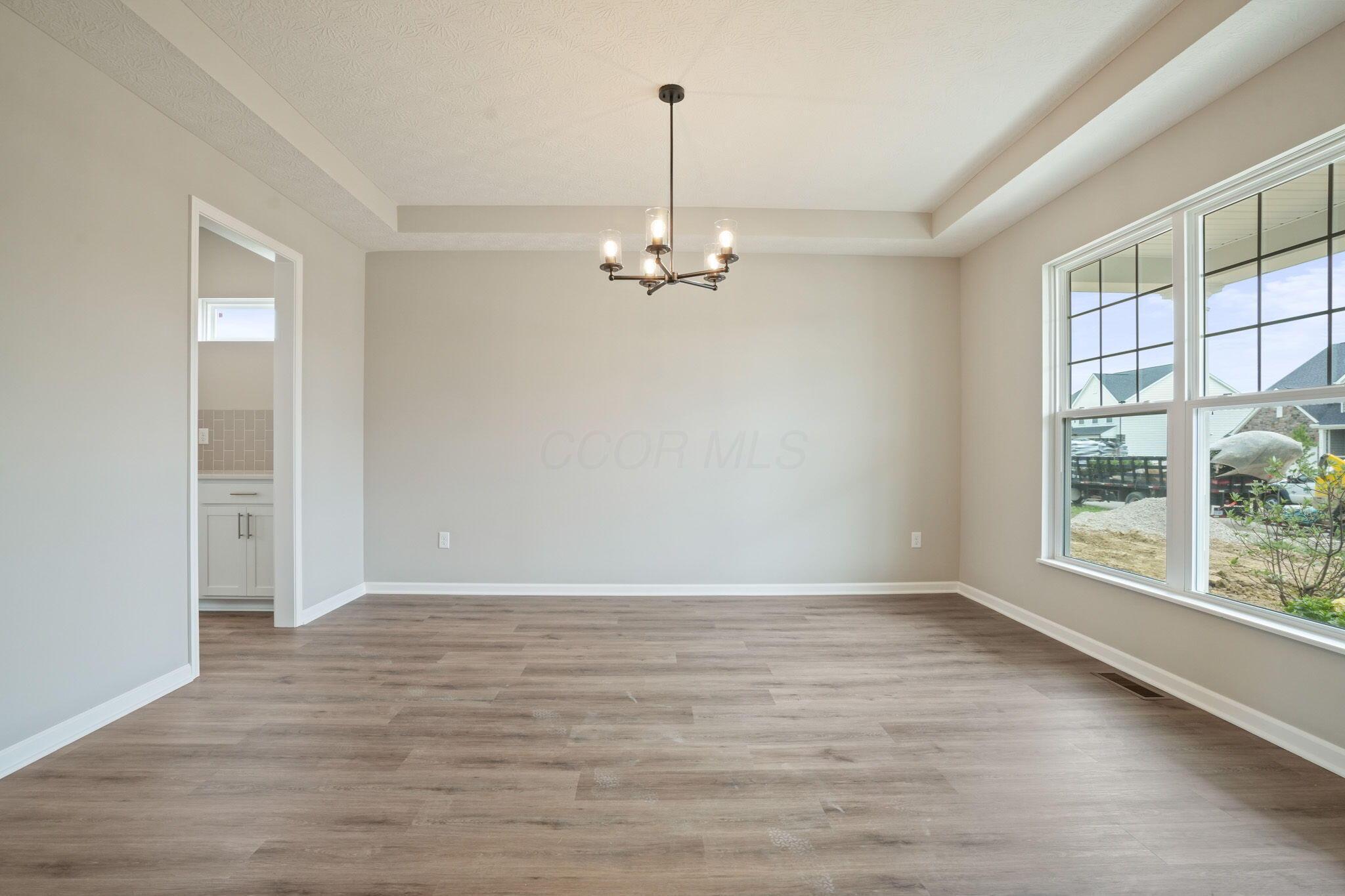 5467 Scotch Woods Drive Property Photo 4