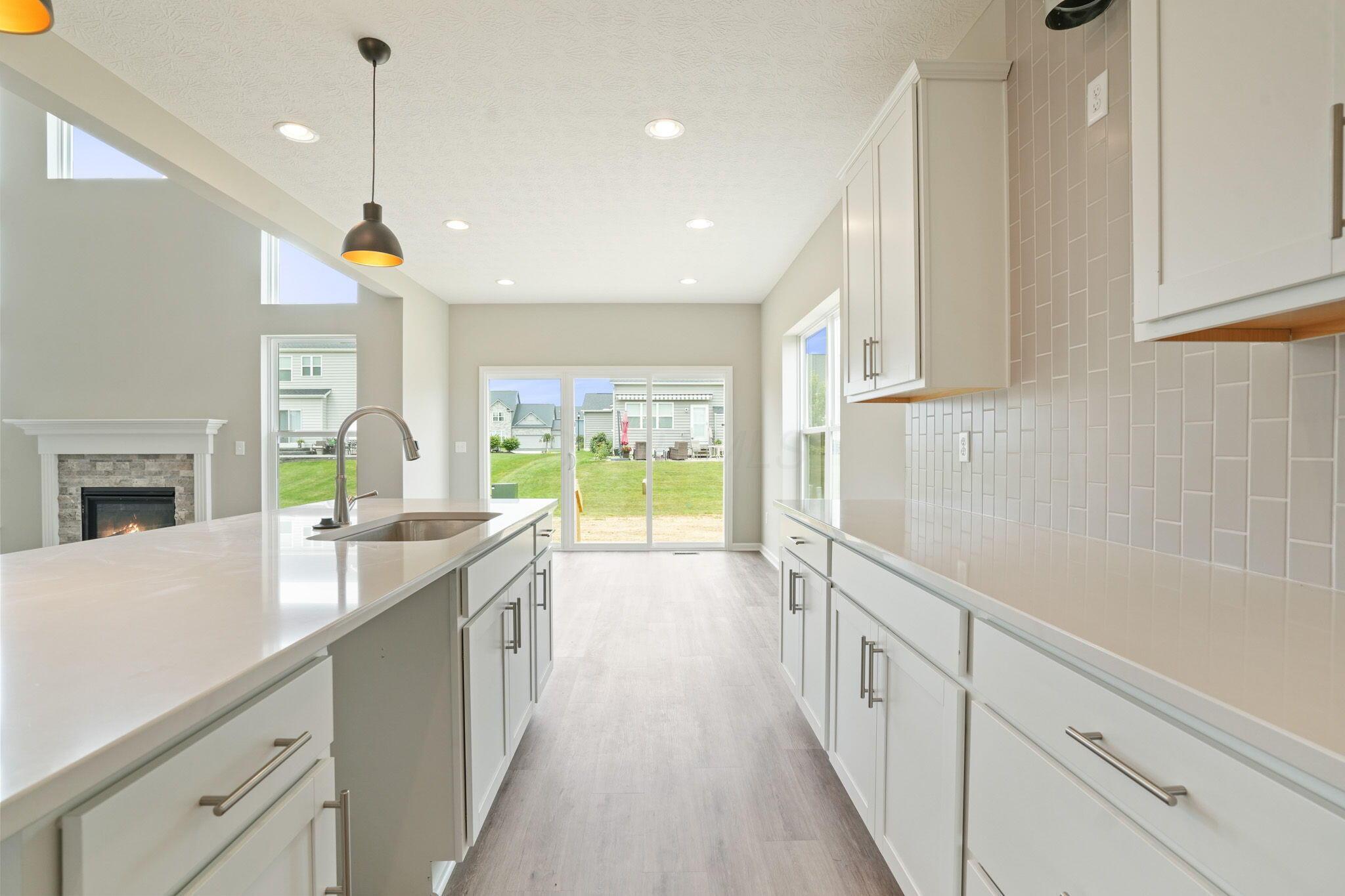 5467 Scotch Woods Drive Property Photo 9