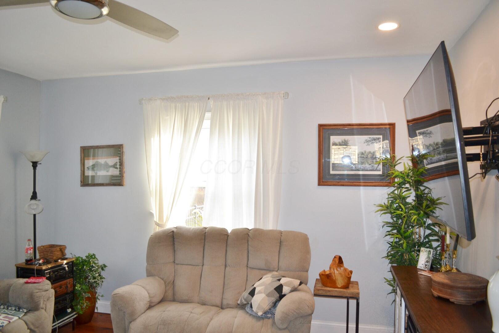 704 S Springfield Street Property Photo 12