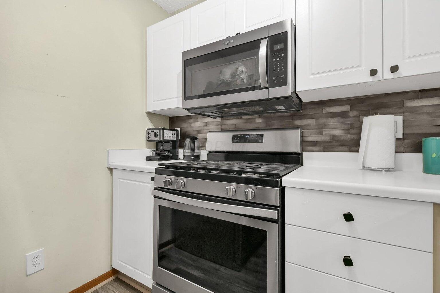 7314 Donovan Drive, 80e Property Photo 5