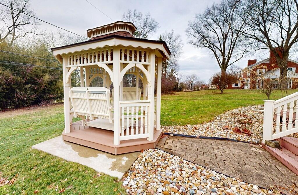 64 Edgewood Drive Property Photo 34