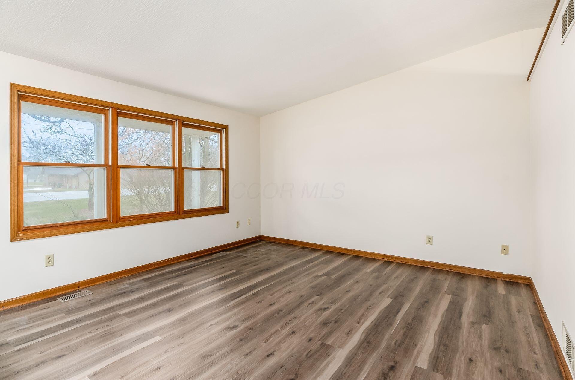 6245 Big Walnut Road Property Photo 7