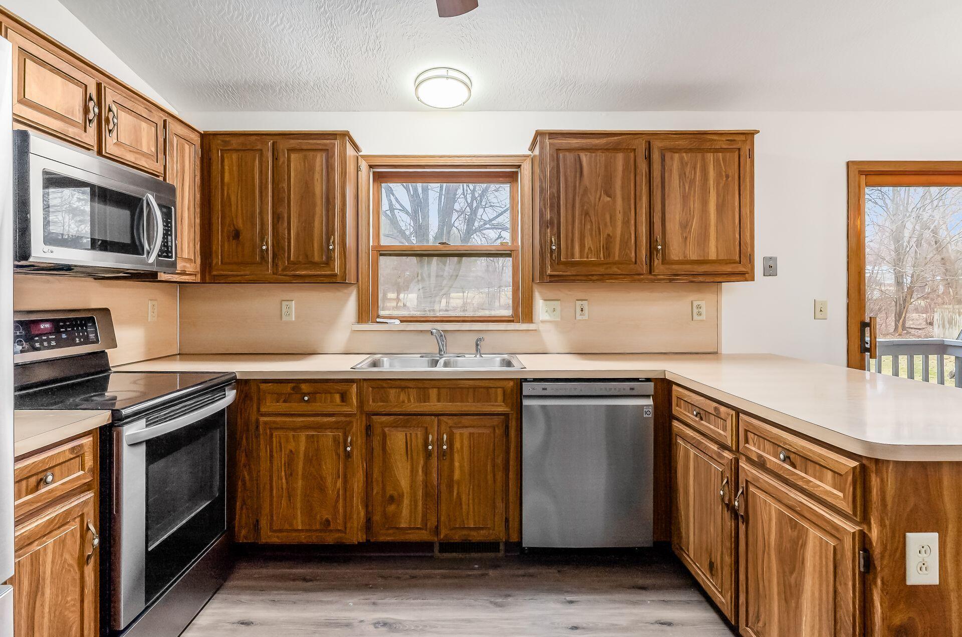 6245 Big Walnut Road Property Photo 15