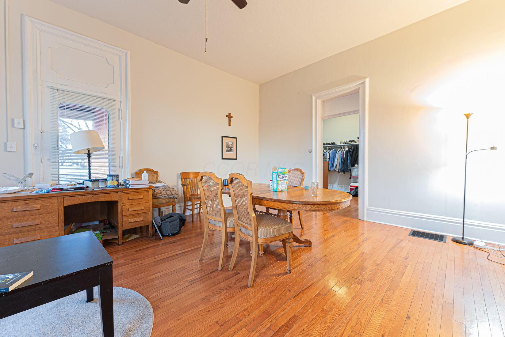 81 Park Ave Property Photo 15