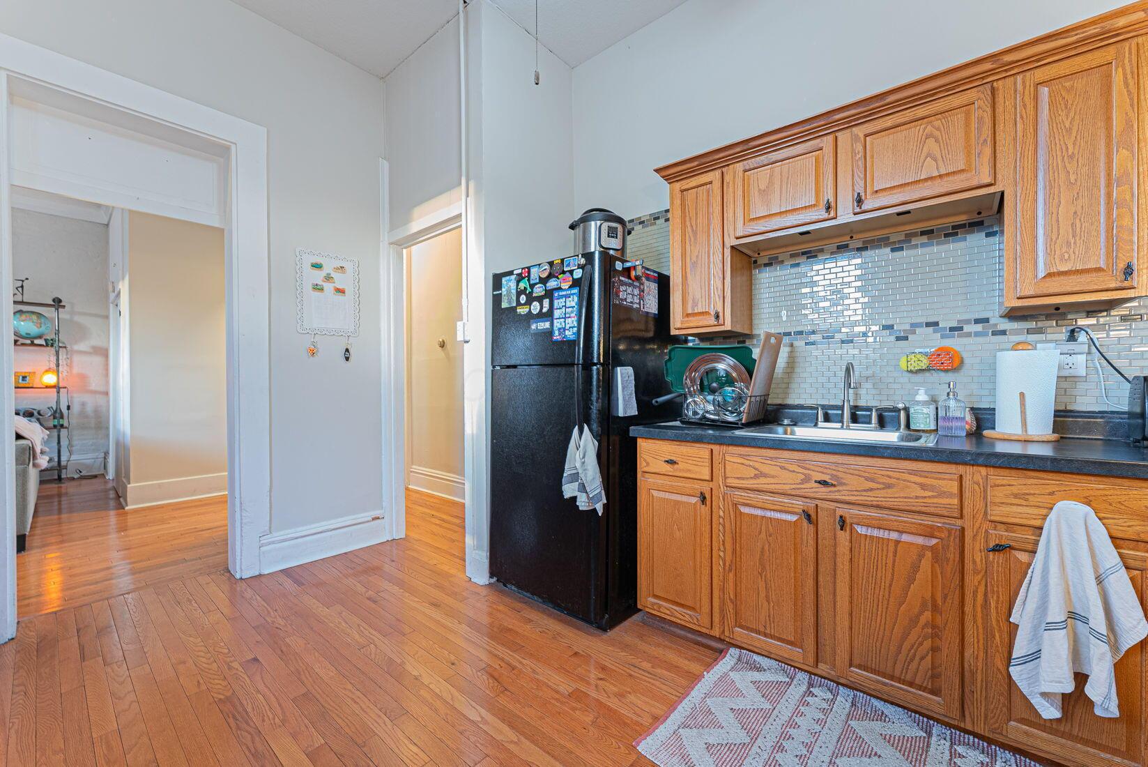 81 Park Ave Property Photo 18