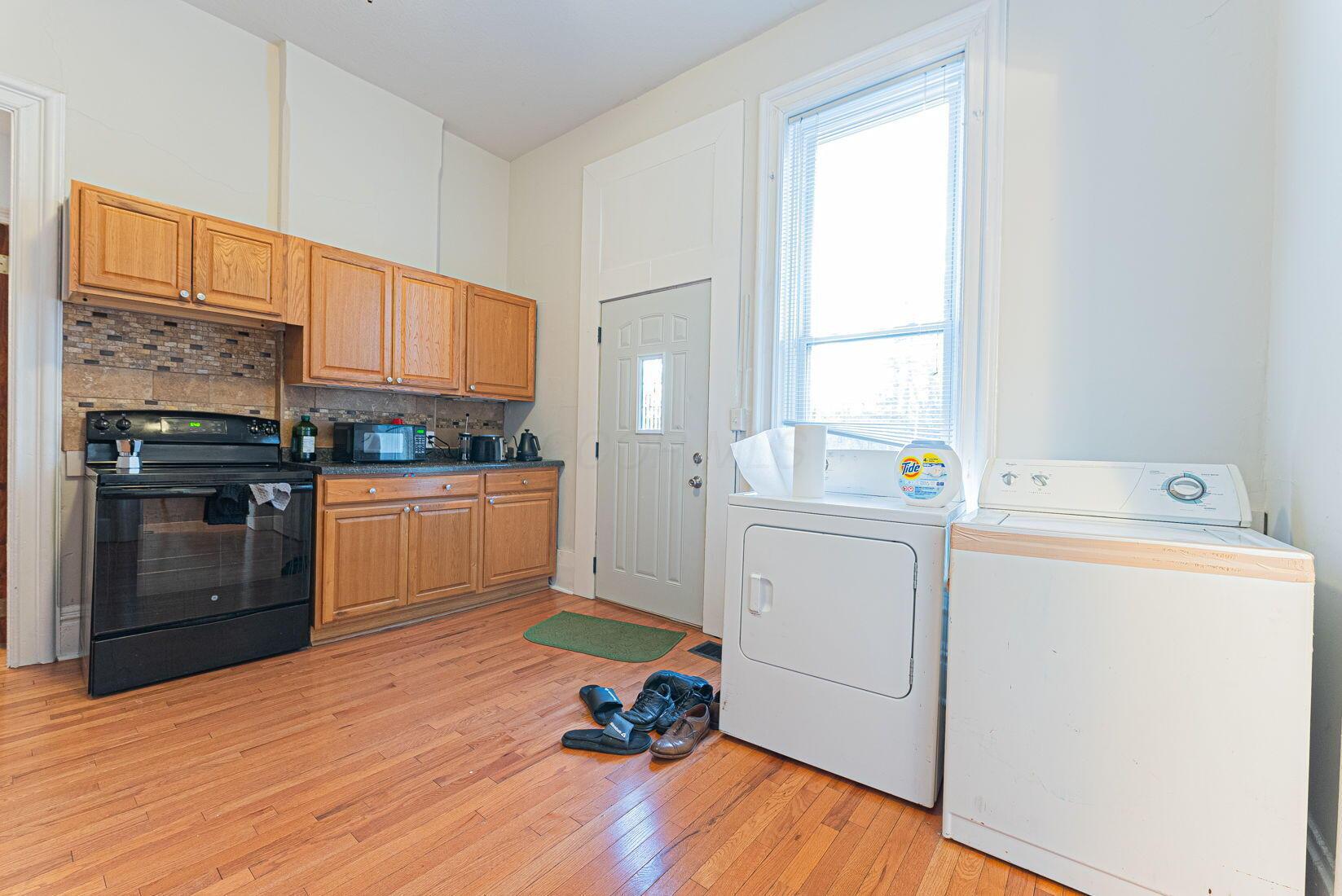 81 Park Ave Property Photo 26