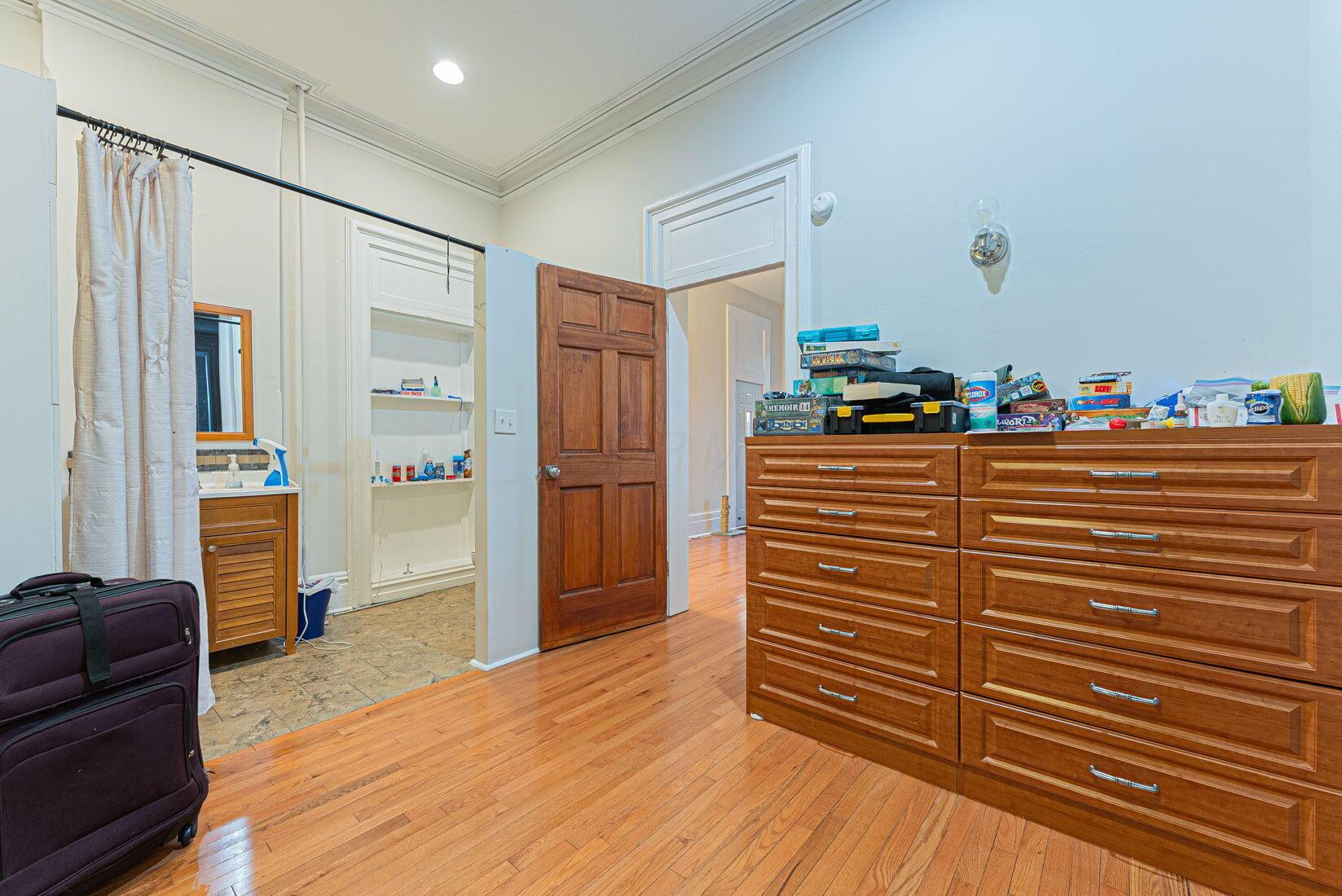 81 Park Ave Property Photo 29