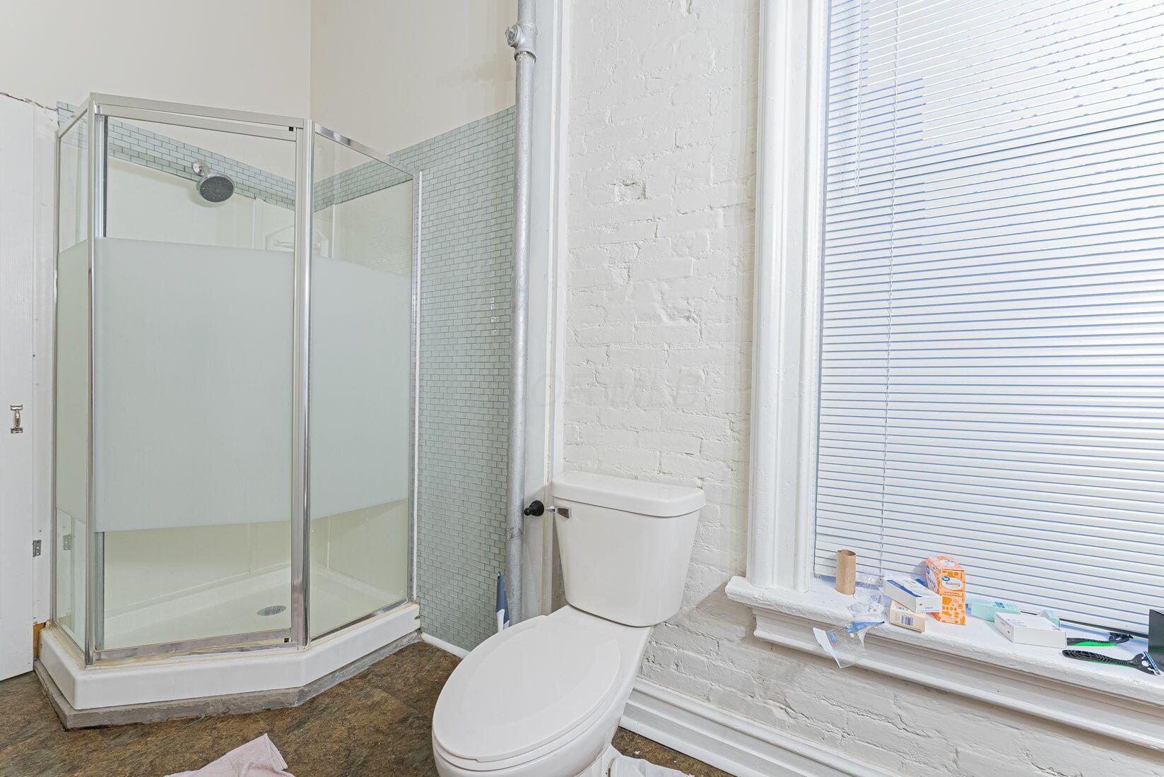 81 Park Ave Property Photo 35