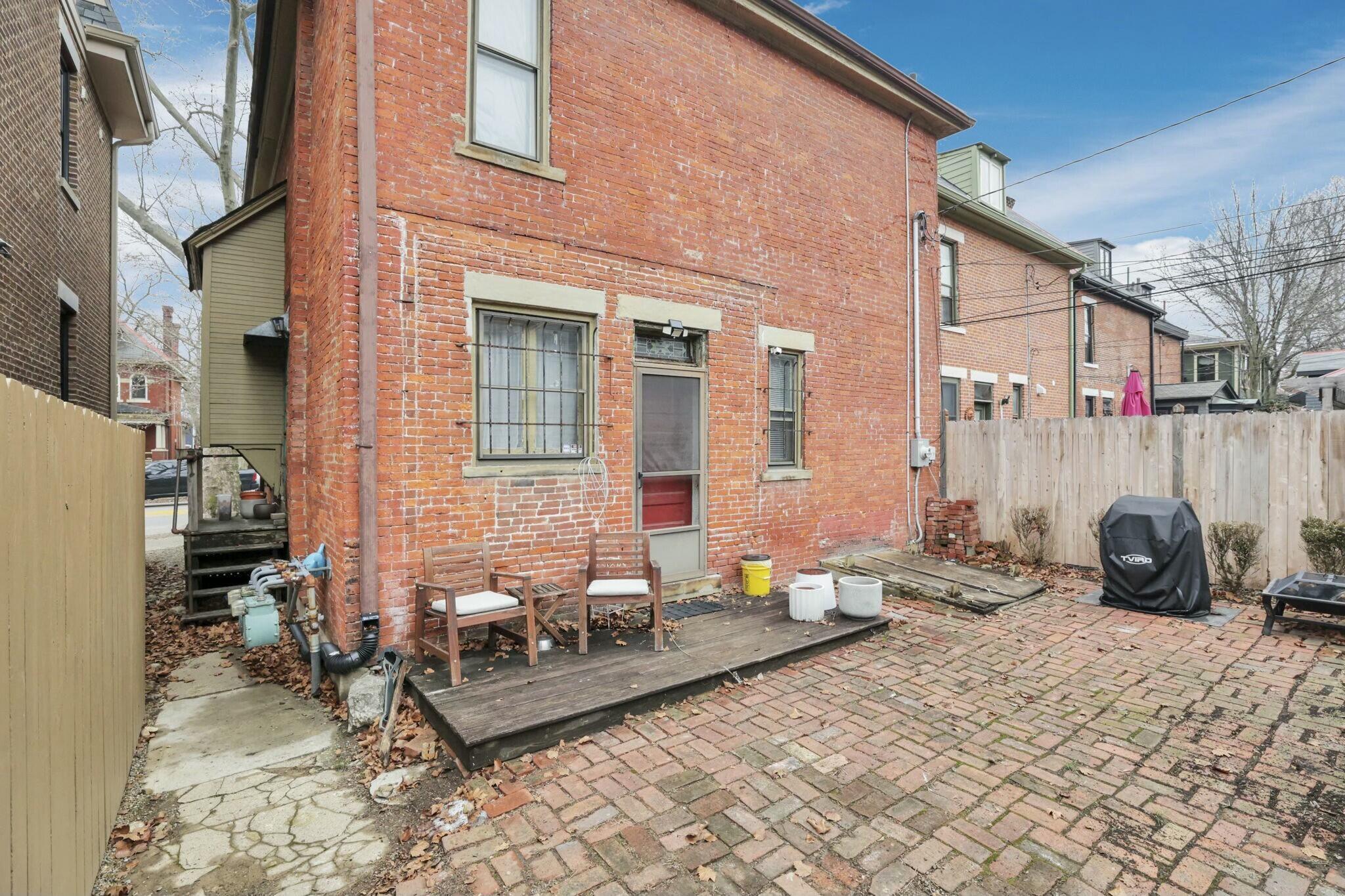 1022 Neil Avenue Property Photo 10