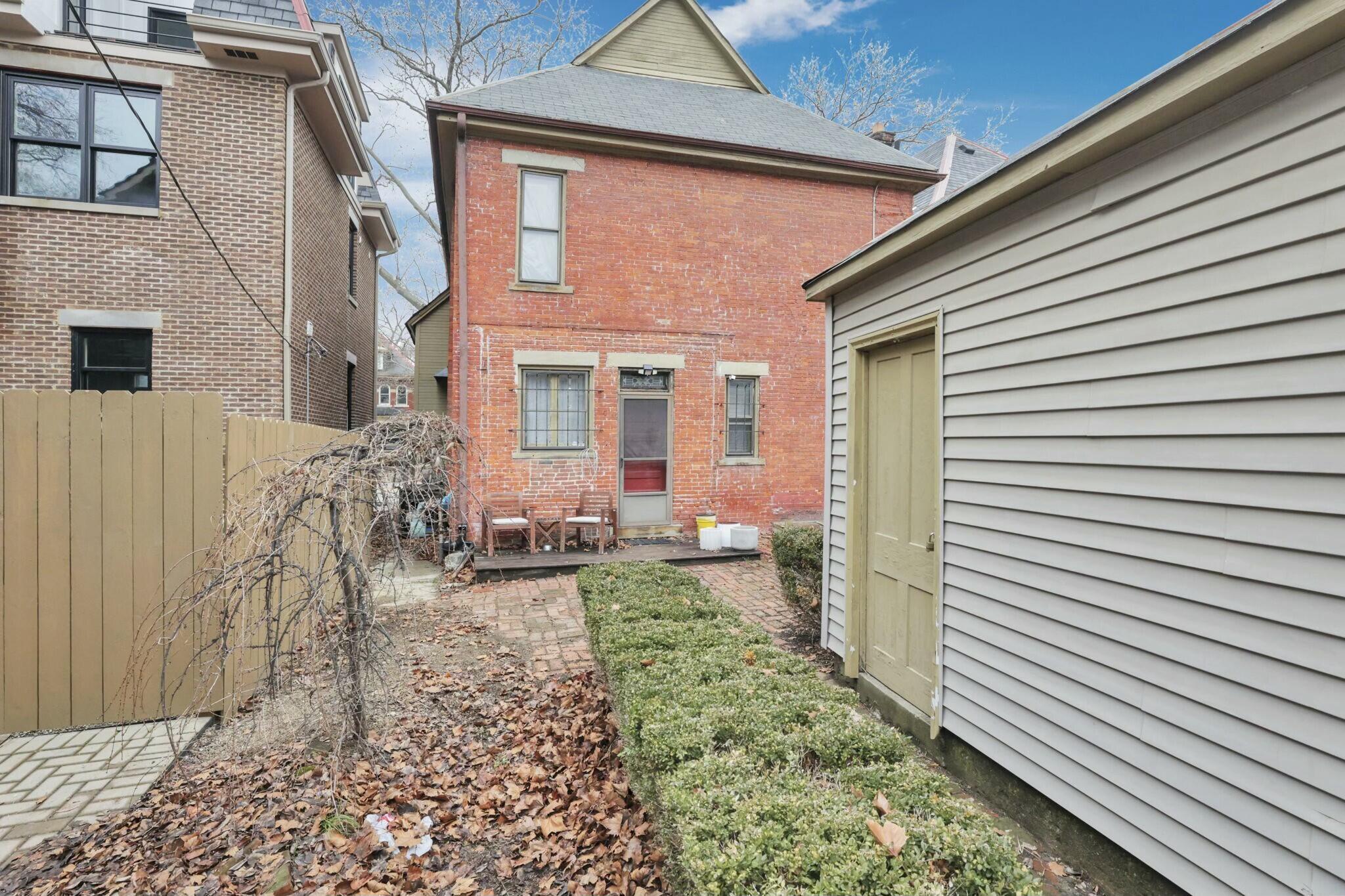 1022 Neil Avenue Property Photo 13