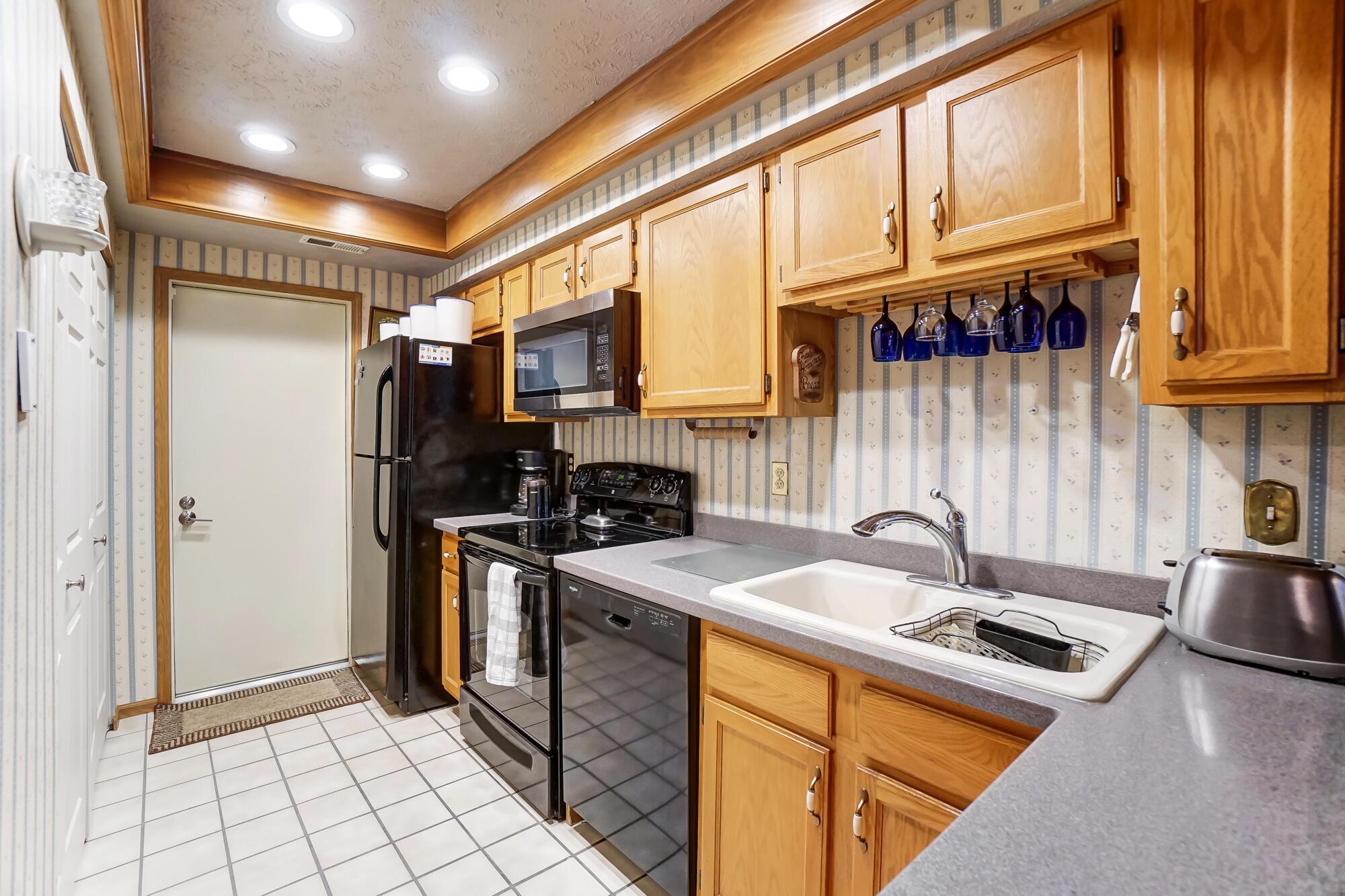 4863 Berry Leaf Place Property Photo 14