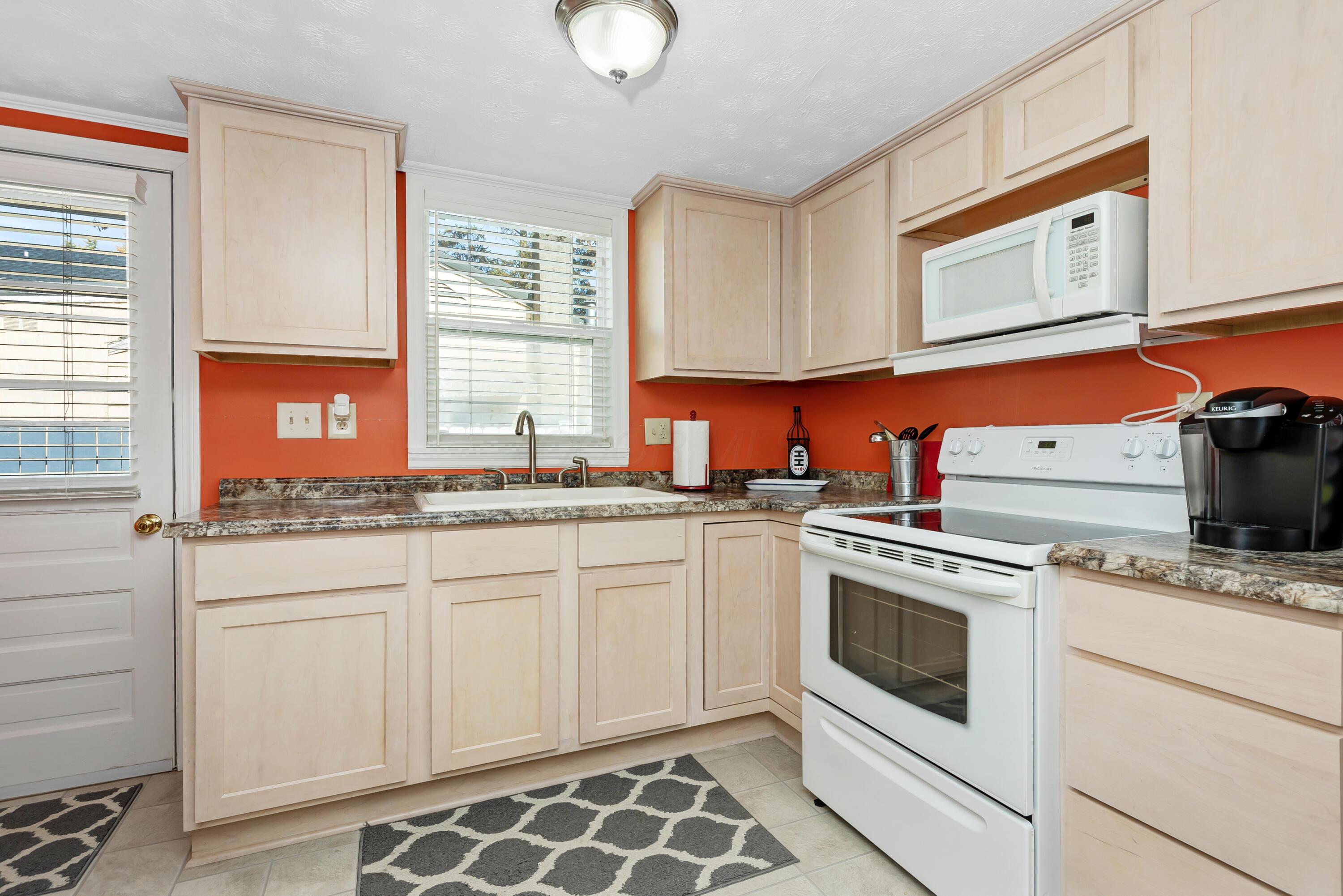 5060 Walnut Road Property Photo 16