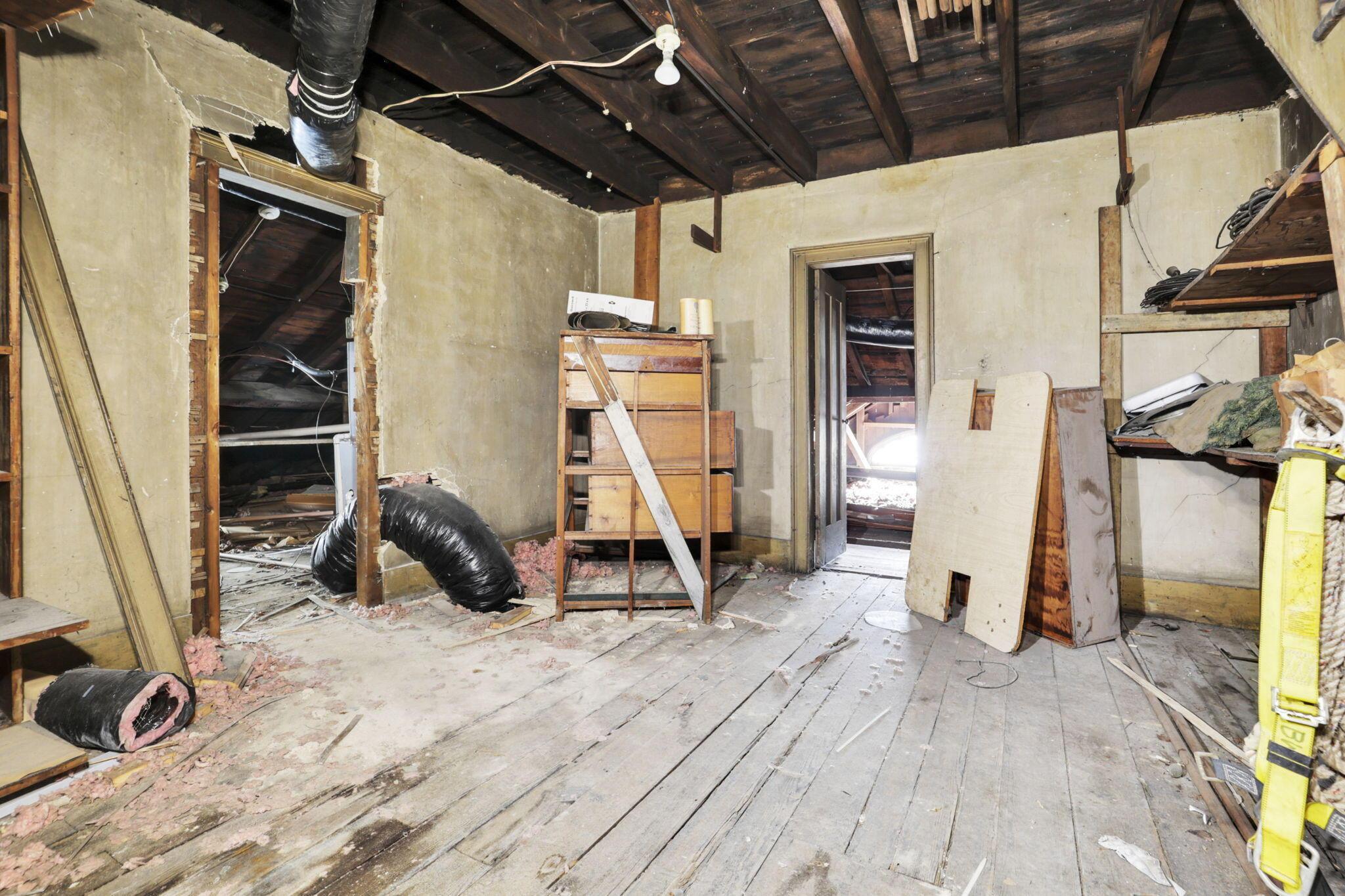 154 E Main Street Property Photo 52
