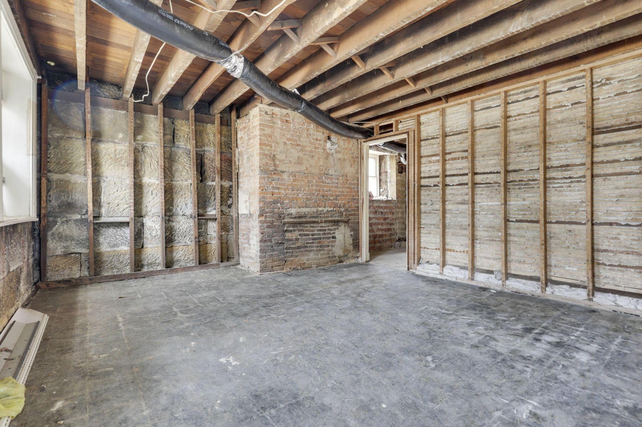 154 E Main Street Property Photo 84