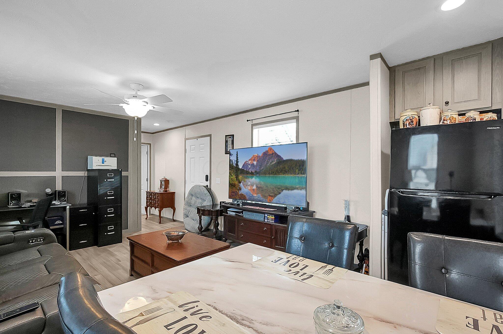 9 Elcar Property Photo 3