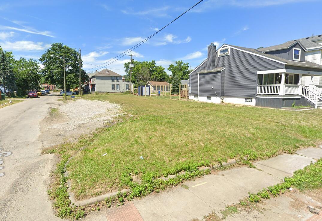 524 Thurman Avenue Property Photo 2