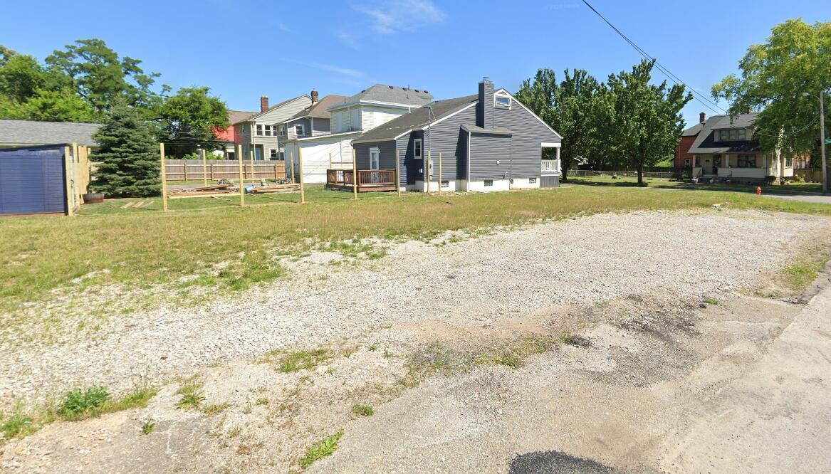 524 Thurman Avenue Property Photo 6