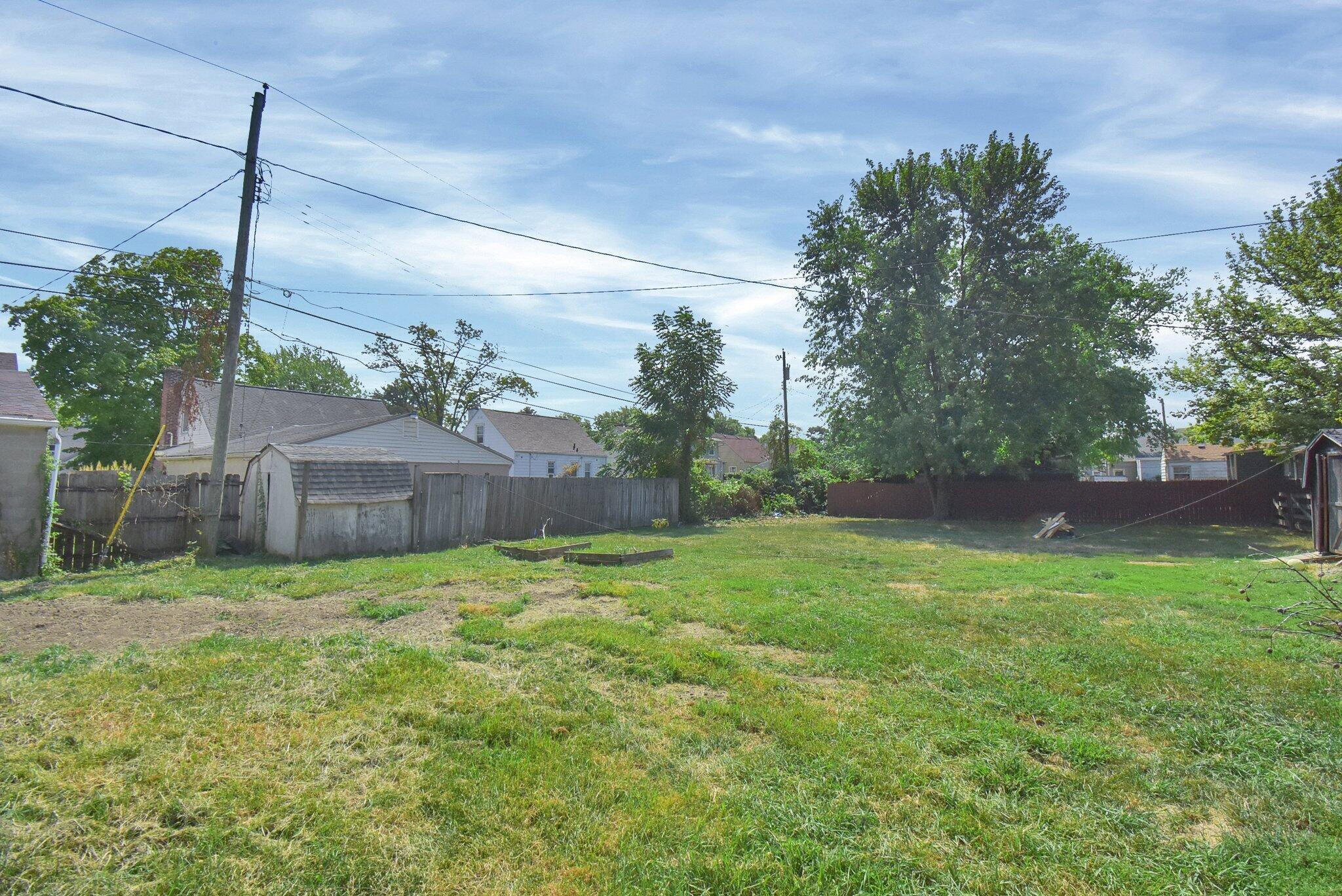 1146 Brentnell Avenue Property Photo 5