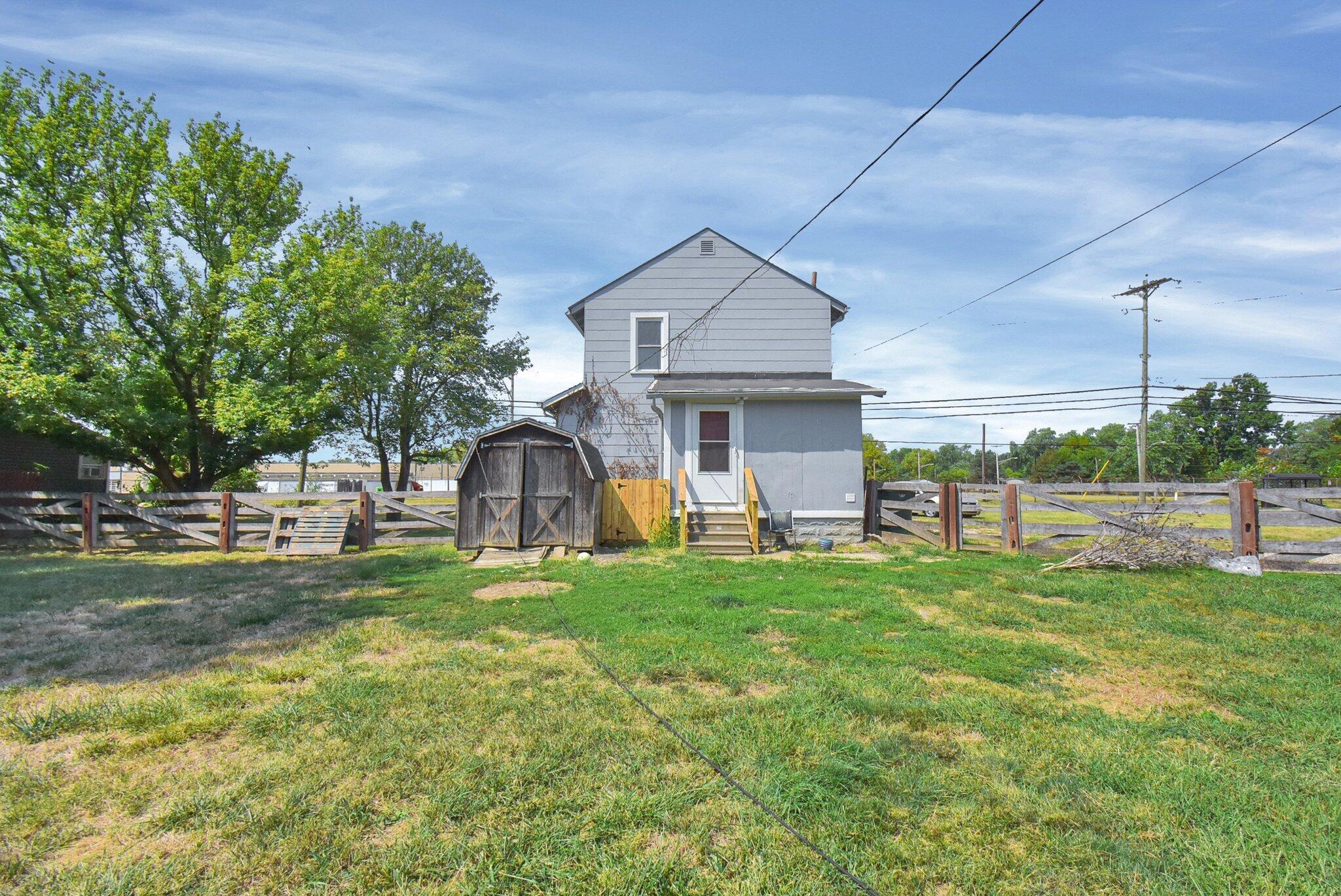 1146 Brentnell Avenue Property Photo 7