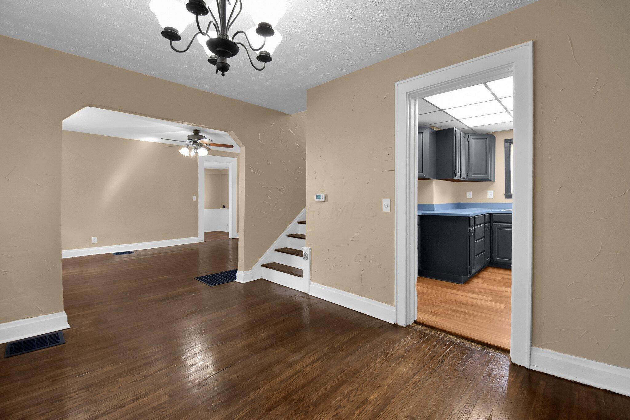 1146 Brentnell Avenue Property Photo 10