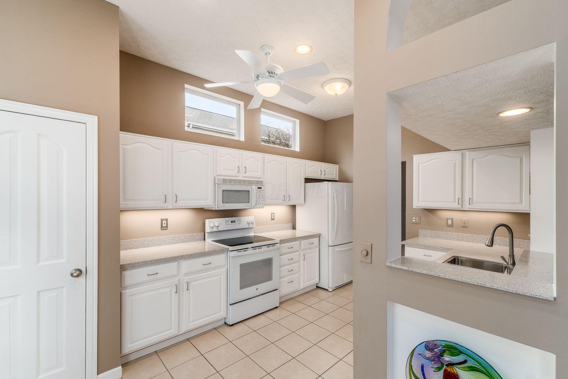 181 Royal Farm E Property Photo 11