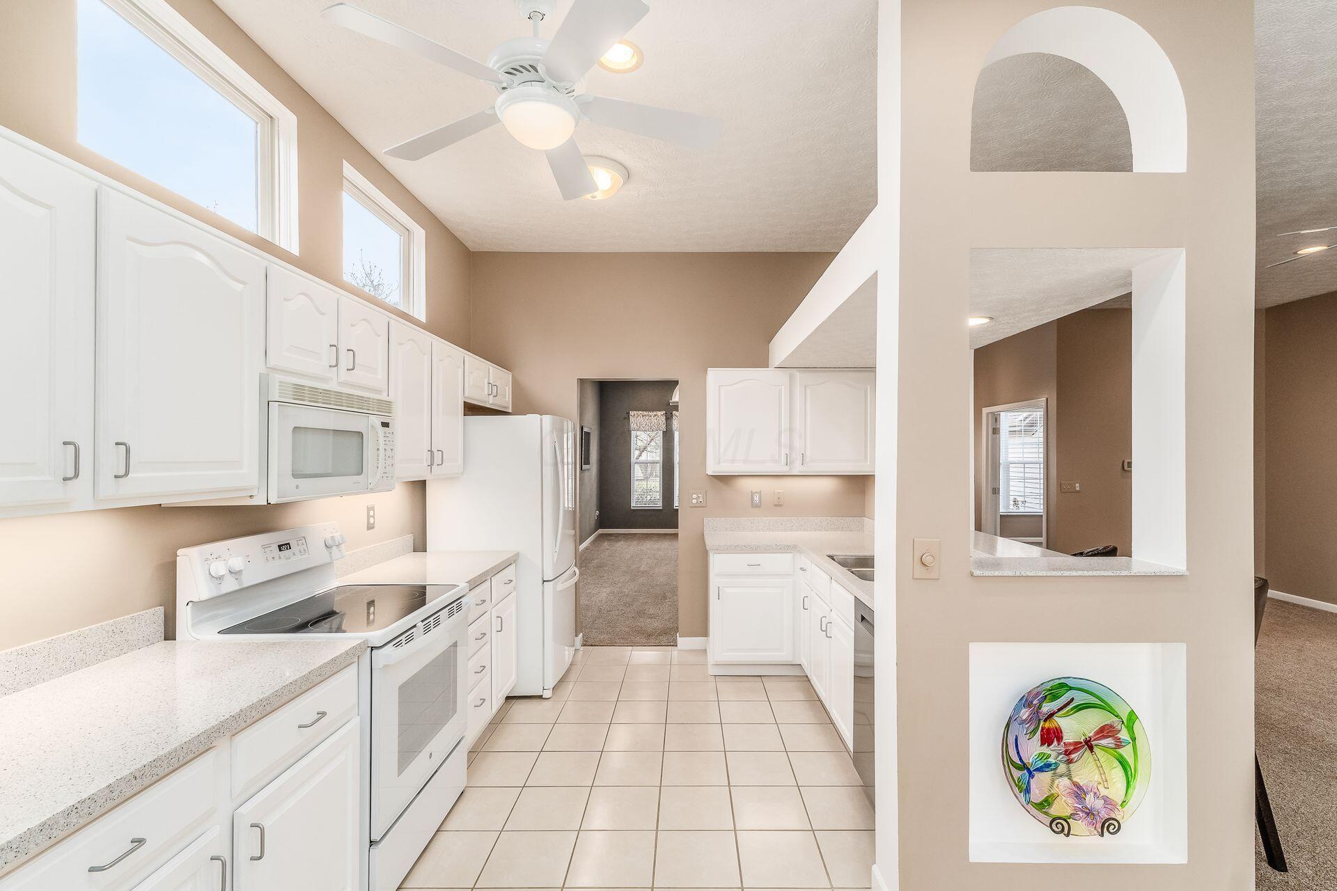 181 Royal Farm E Property Photo 12