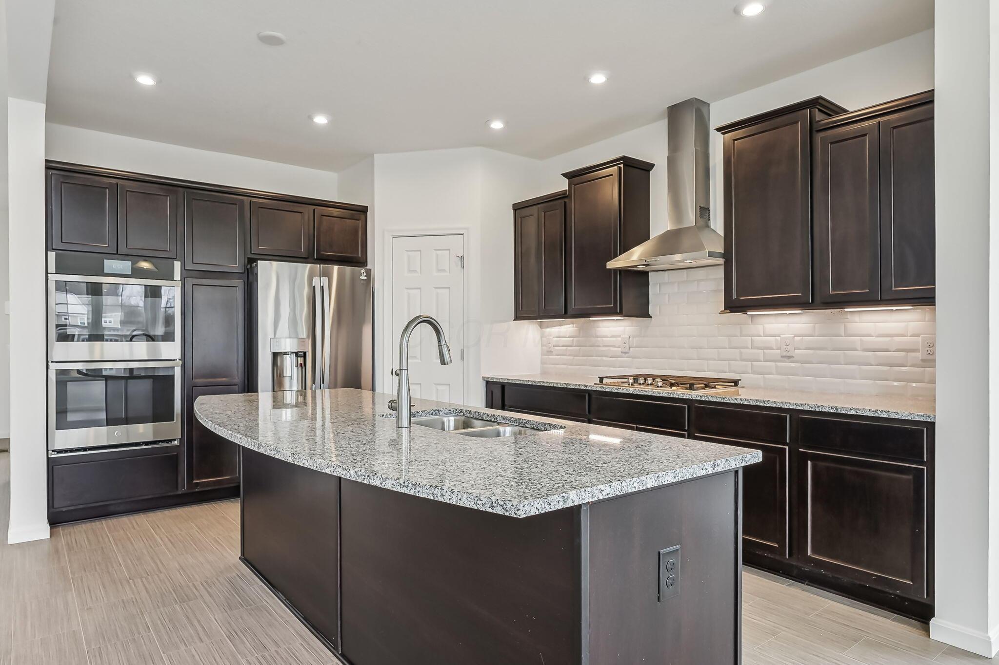 8496 Apricot Way Property Photo 23