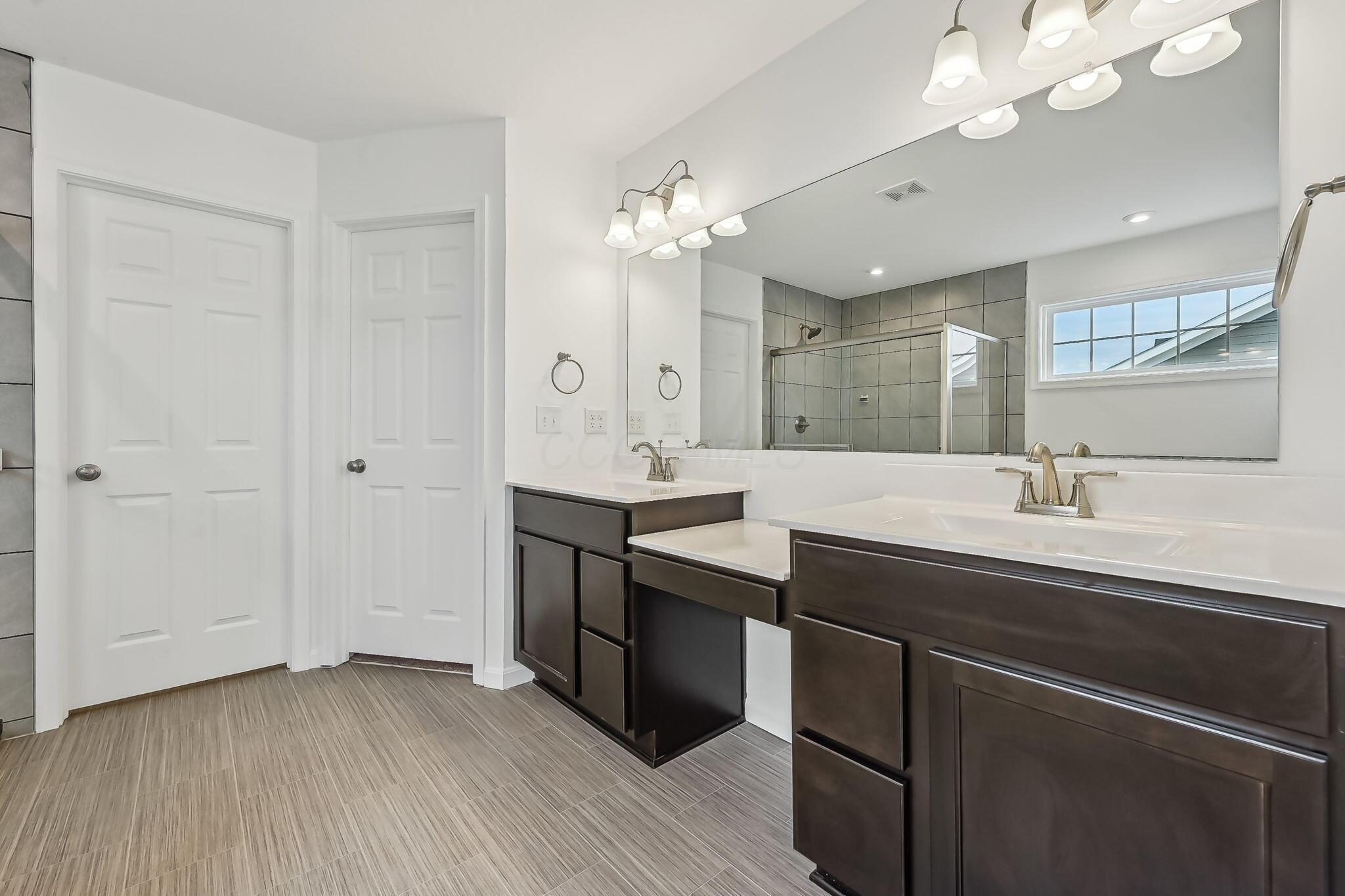 8496 Apricot Way Property Photo 35