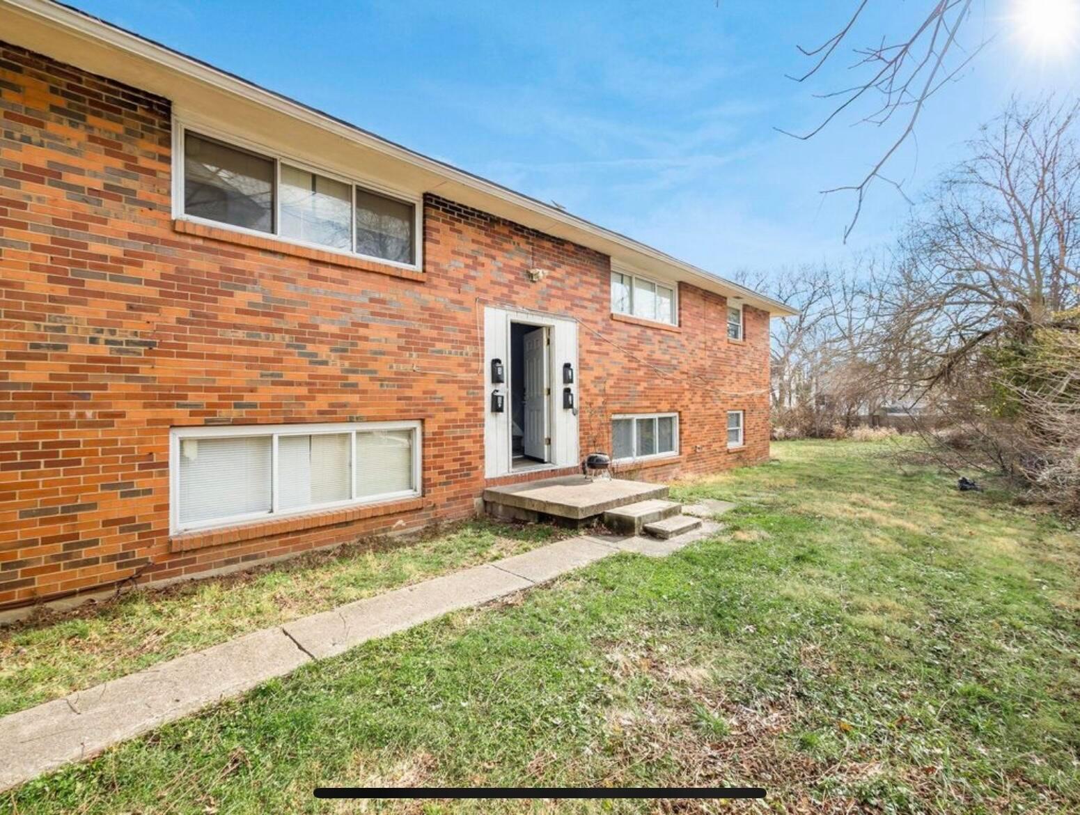 1967 Denune Avenue Property Photo 2