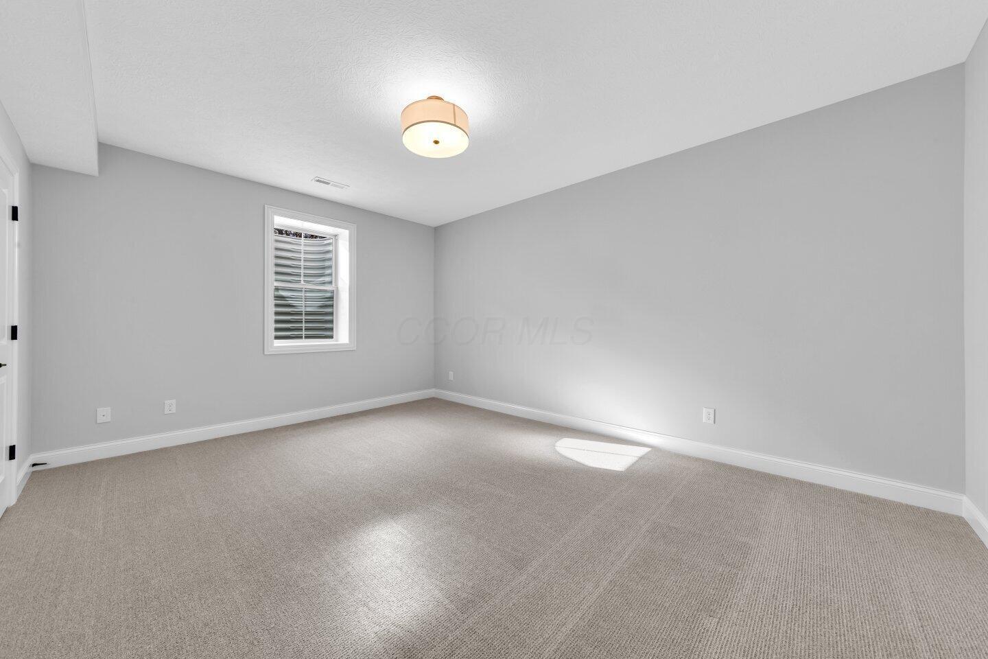 6076 Victory Lane Property Photo 32