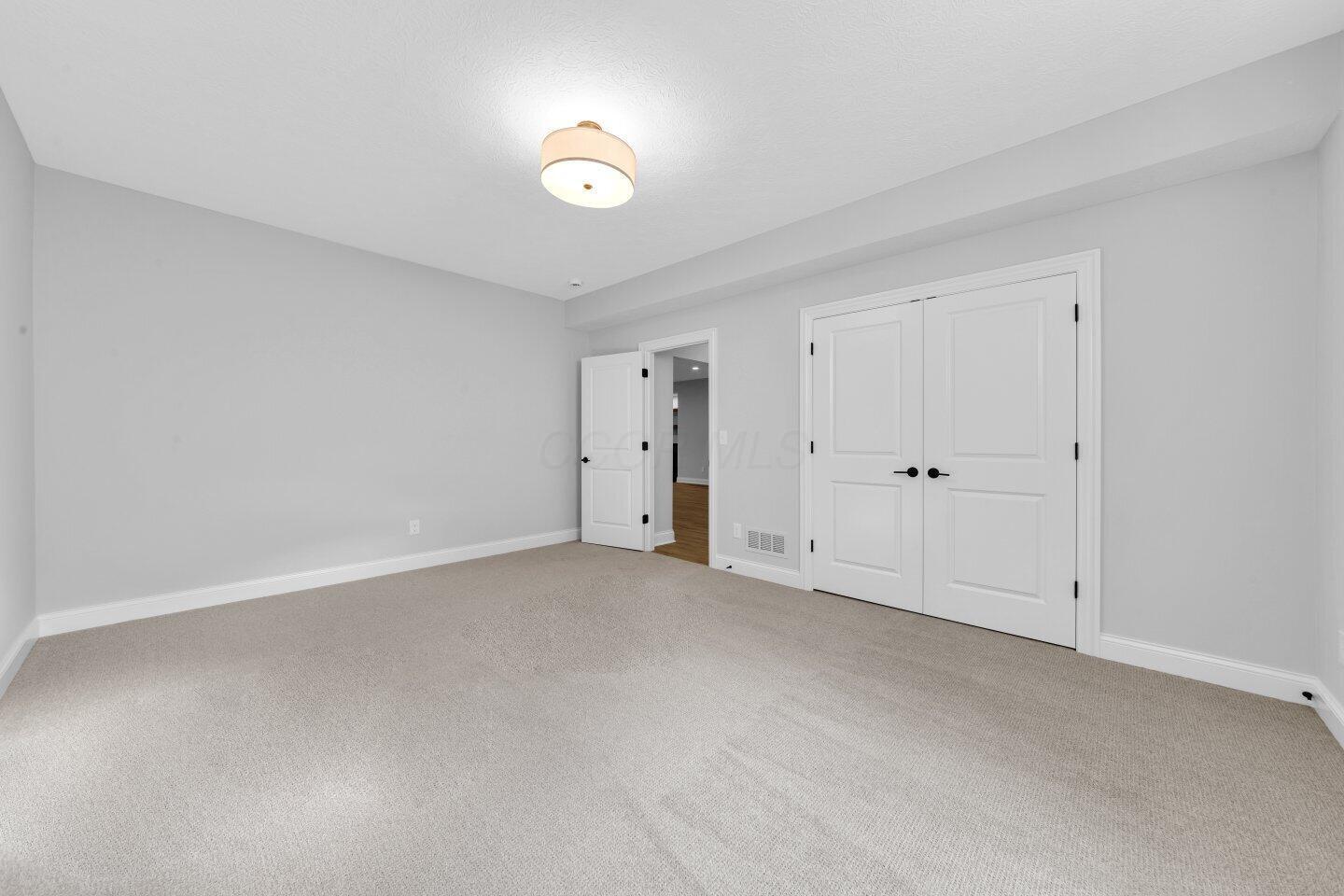 6076 Victory Lane Property Photo 33