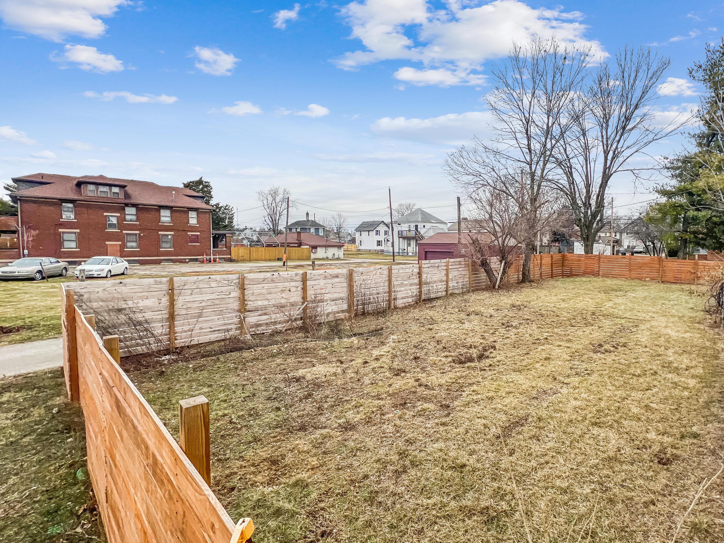296 E Innis Avenue Property Photo 1