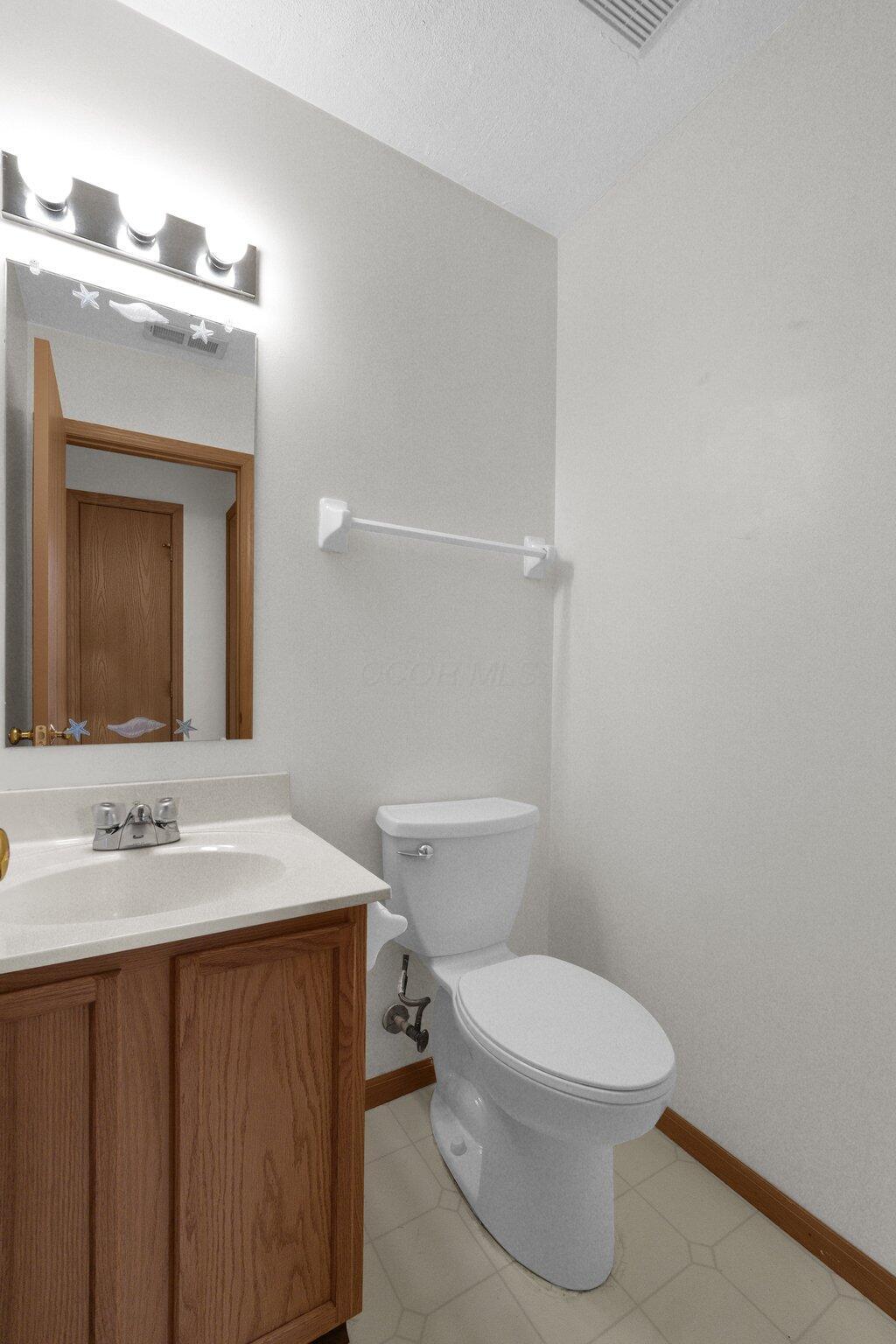 1807 Meadowlawn Drive Property Photo 17